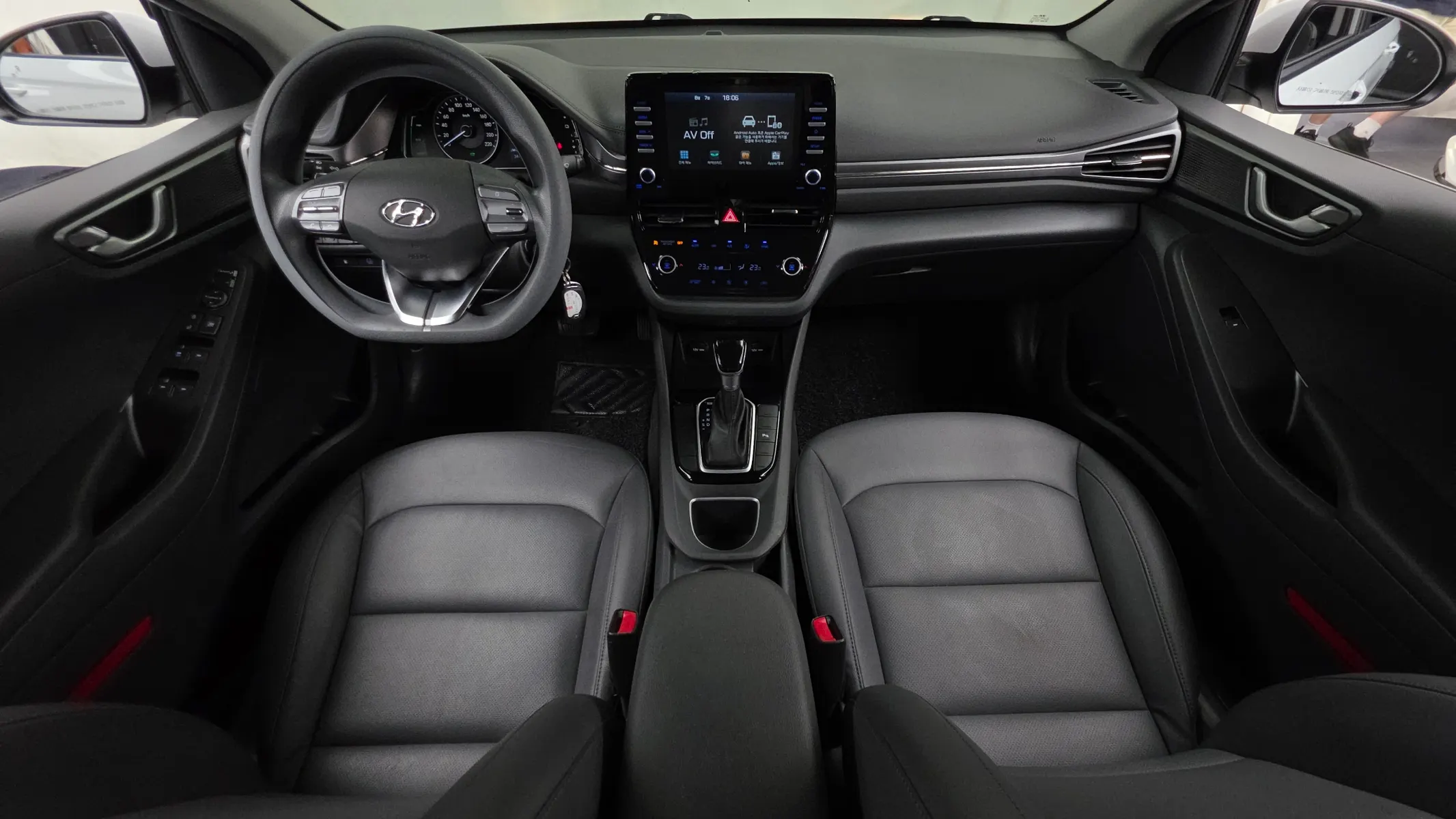Hyundai 아이오닉 하이브리드 1.6 HEV 2019 4/5