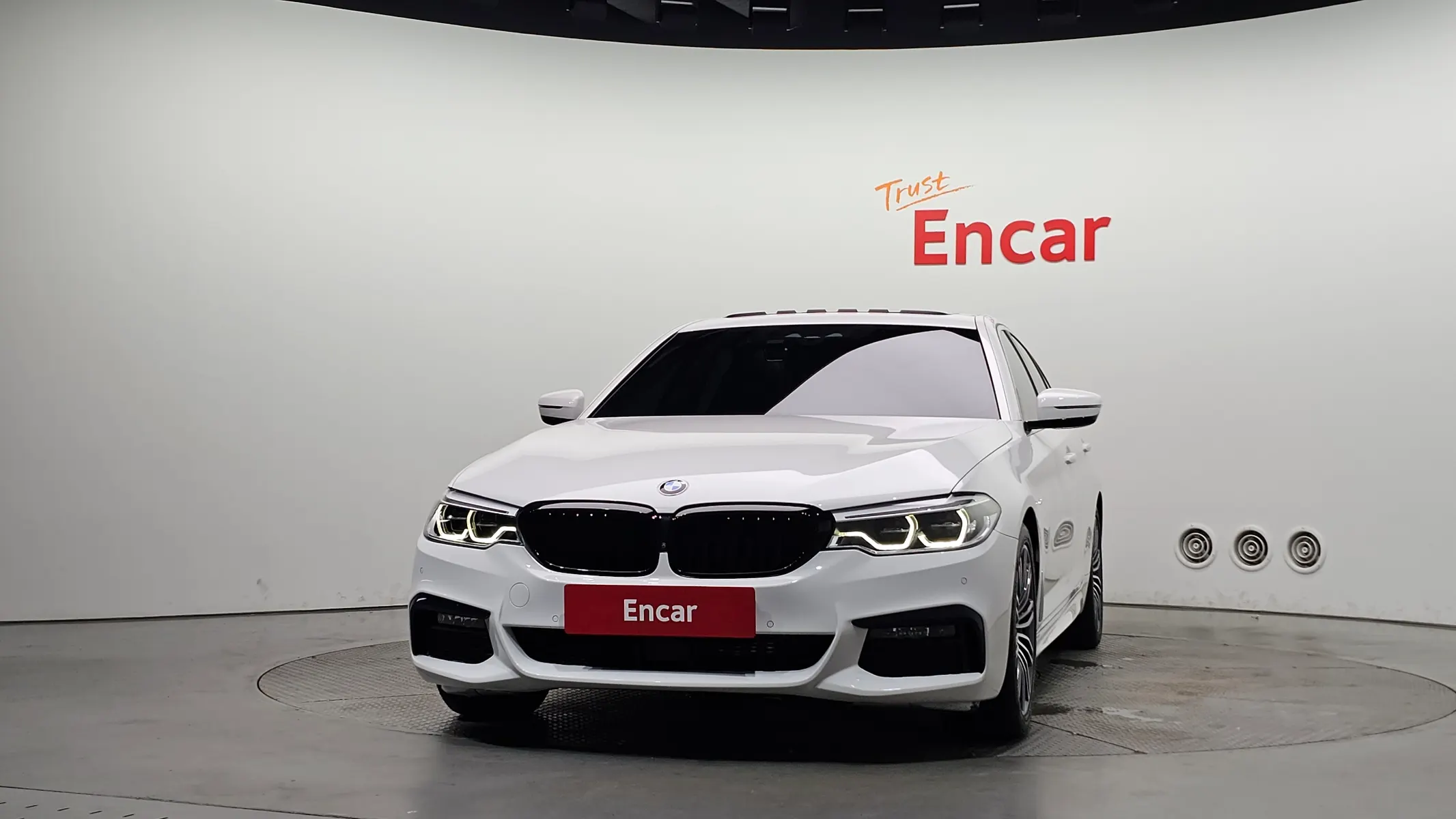 BMW 5 Series (G30) 520d M 2020 3/21