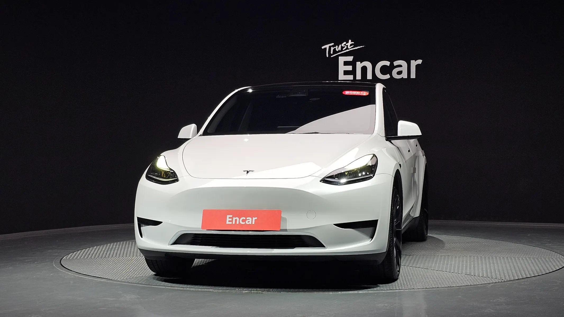 Tesla Y RWD 2023 2/5