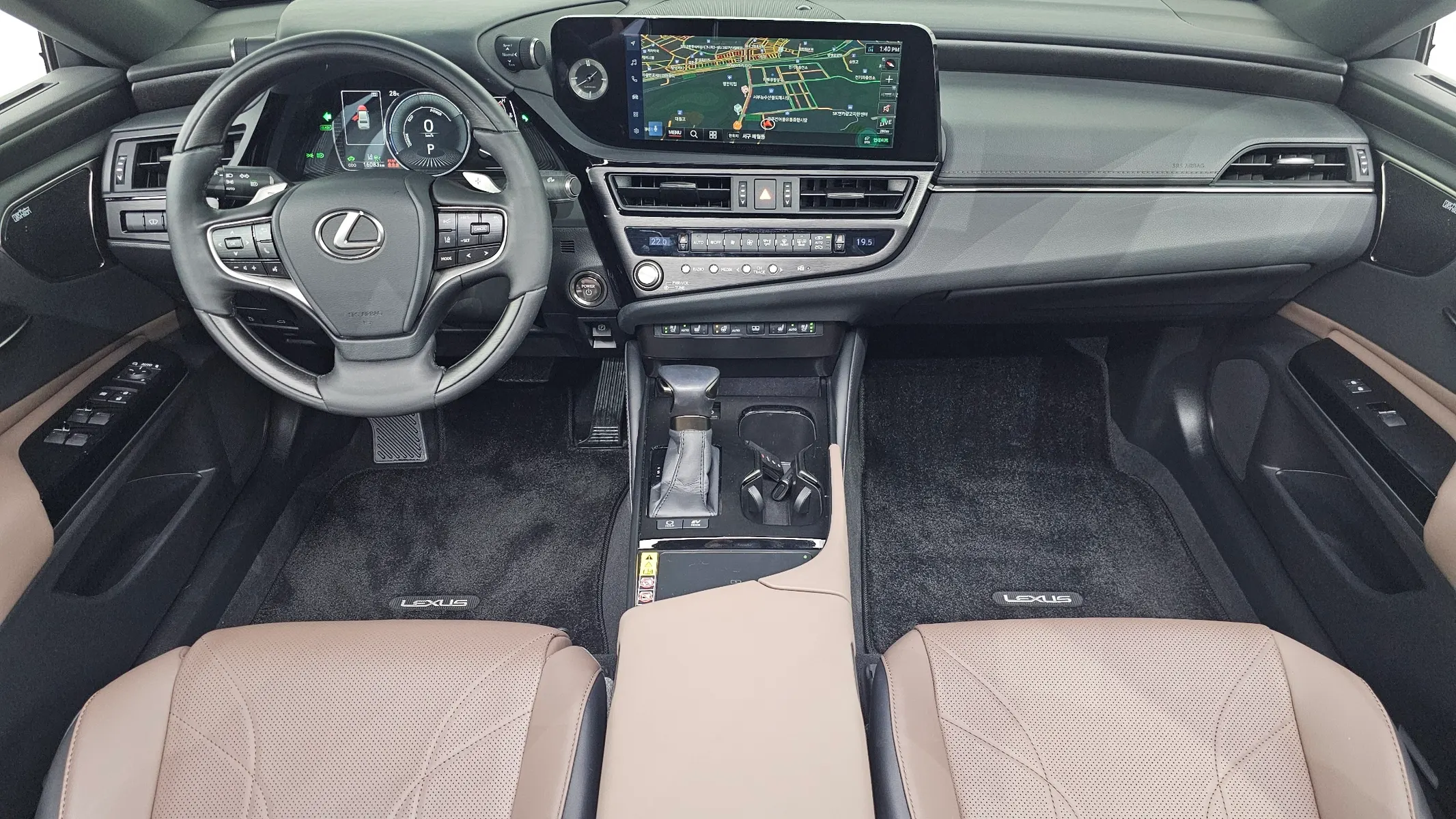 Lexus ES300h 7 2025 4/5
