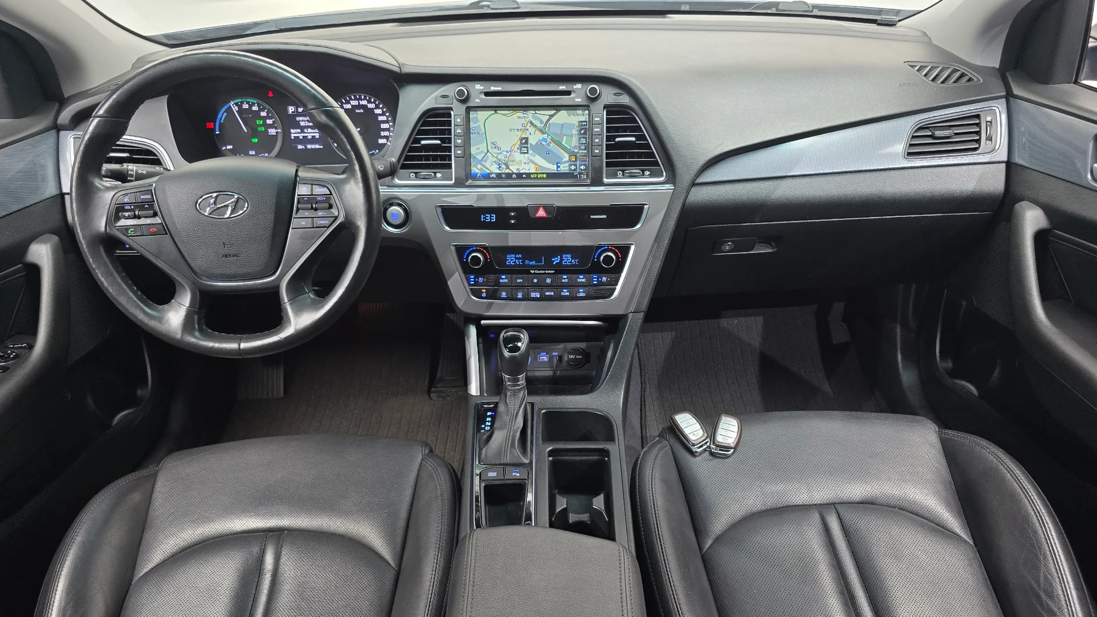 Hyundai LF 2.0 HEV 2015 4/5