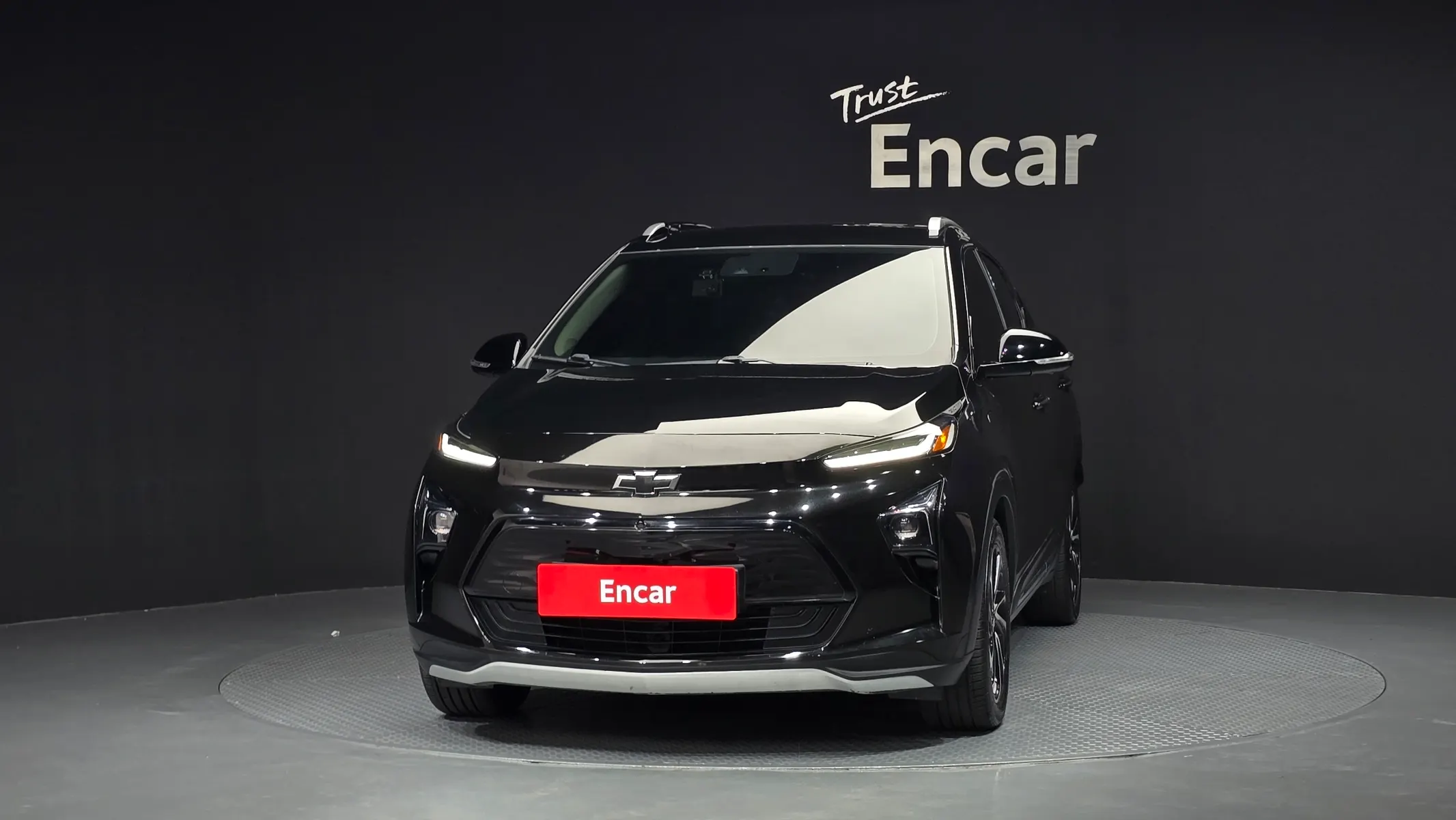 Chevrolet EUV 2023 2/5