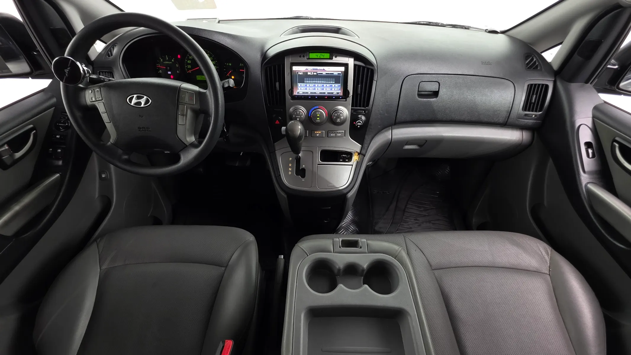 Hyundai Grand Starex 12 2013 4/5