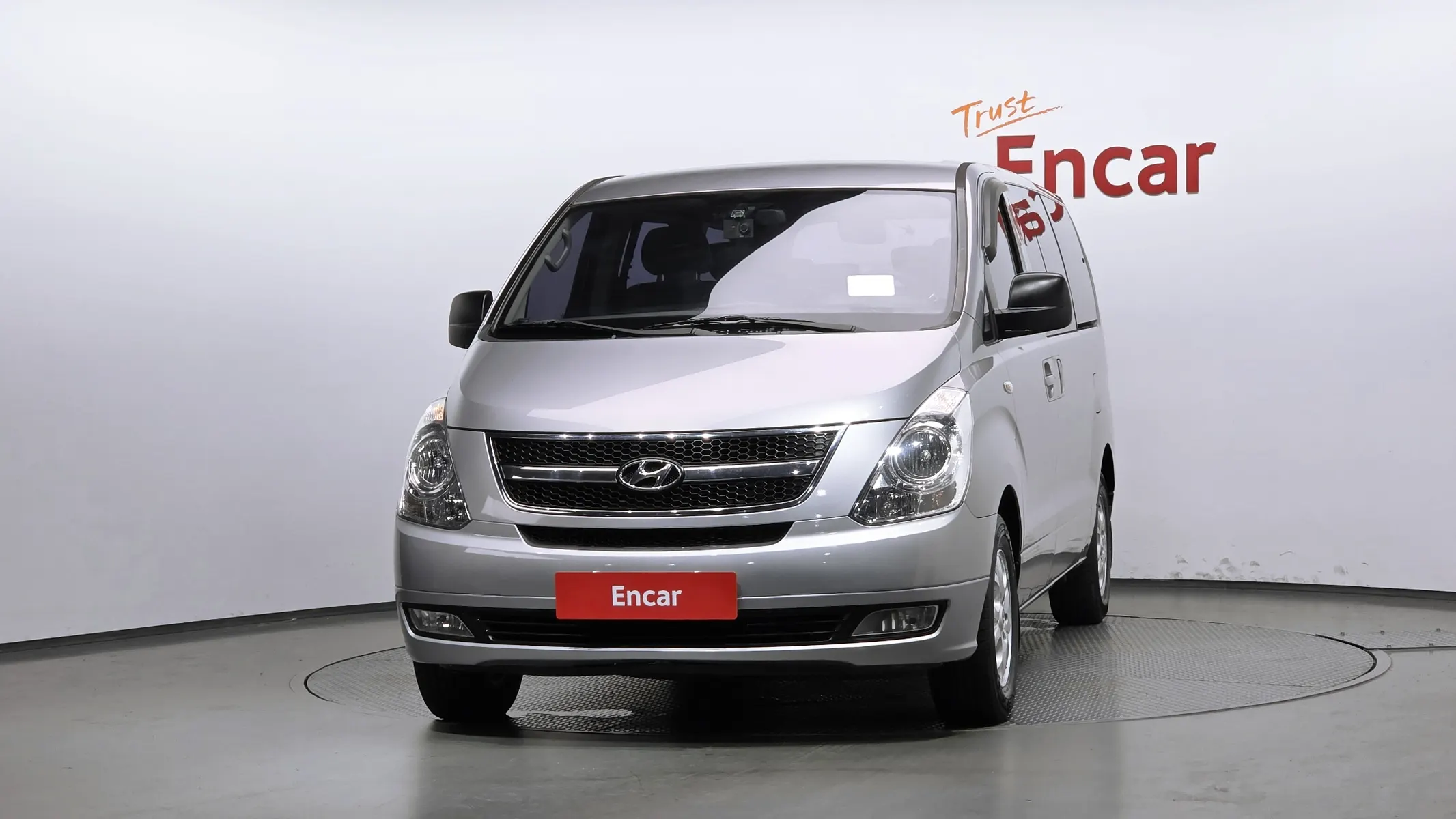 Hyundai Grand Starex 12 2013 2/5