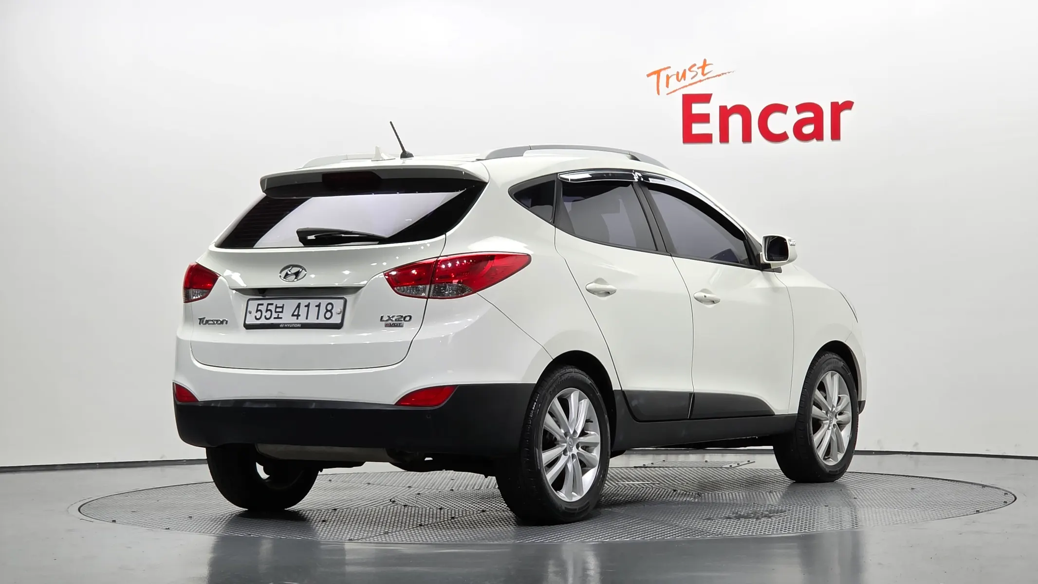 Hyundai ix 2WD LX20 2011 2/32