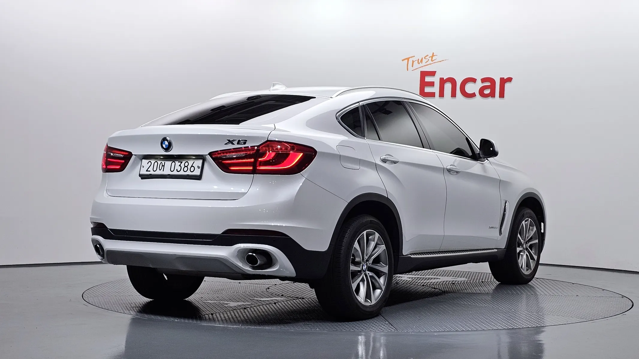 BMW X6 (F16) xDrive 30d 2016 2/35