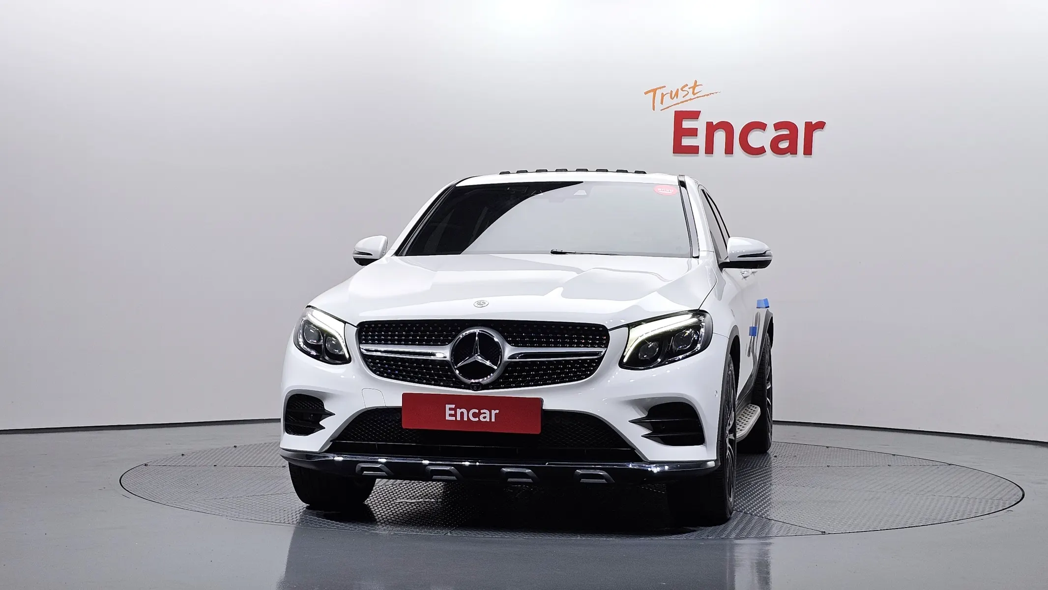 Mercedes-Benz GLC-Class X253 GLC300 4MATIC AMG Line 2019 3/42