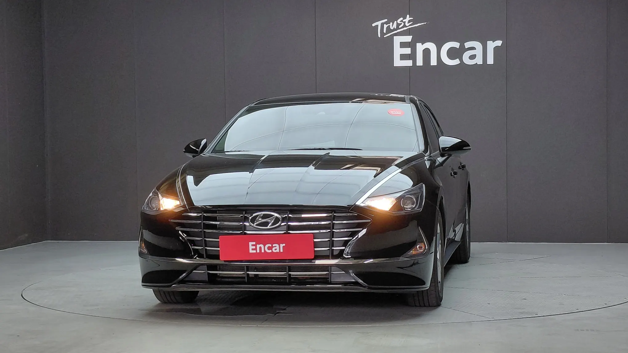 Hyundai (DN8) 2.0 LPG() 2022 2/5