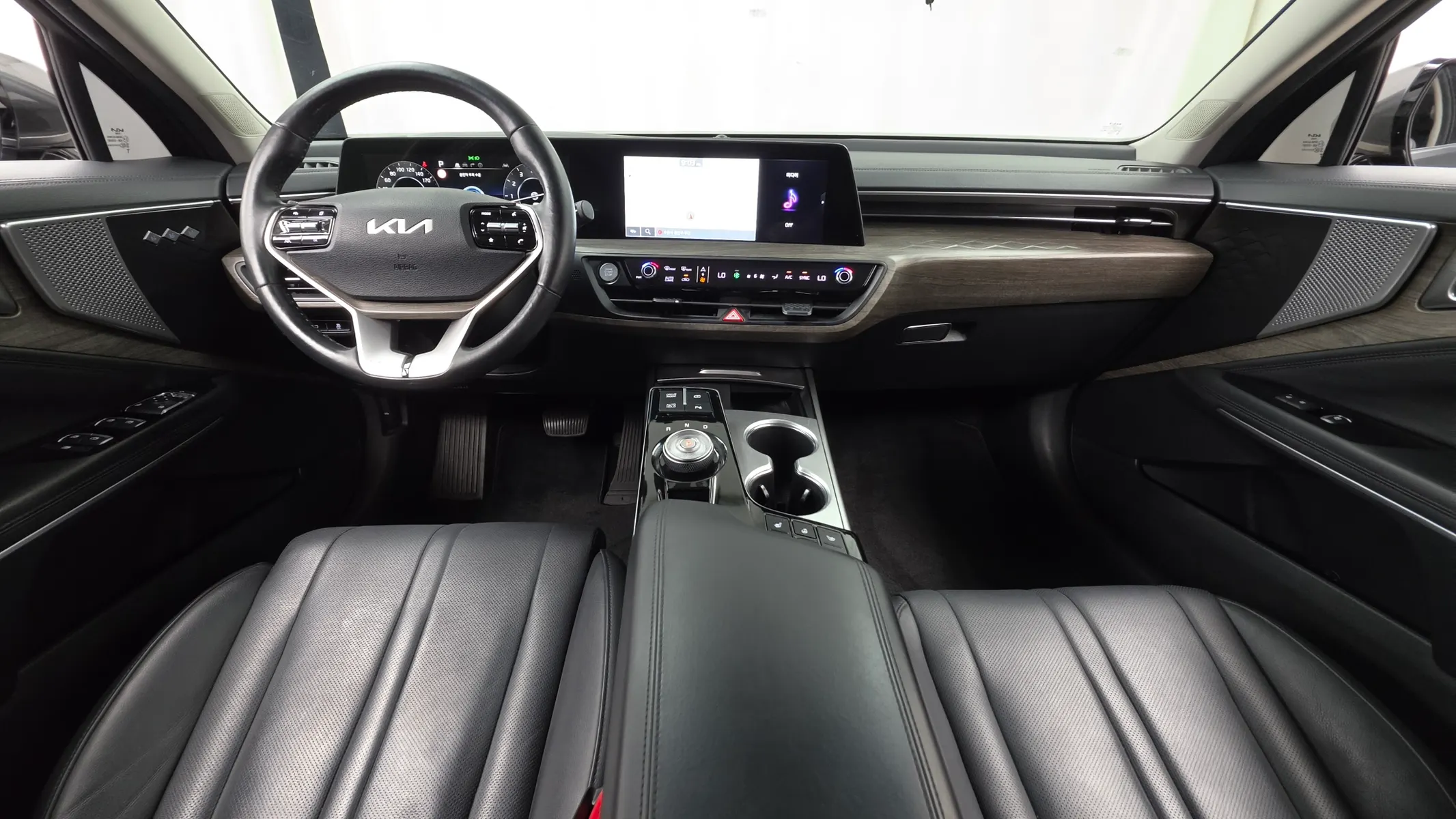Kia K8 3.5 LPG 2WD 2021 4/5