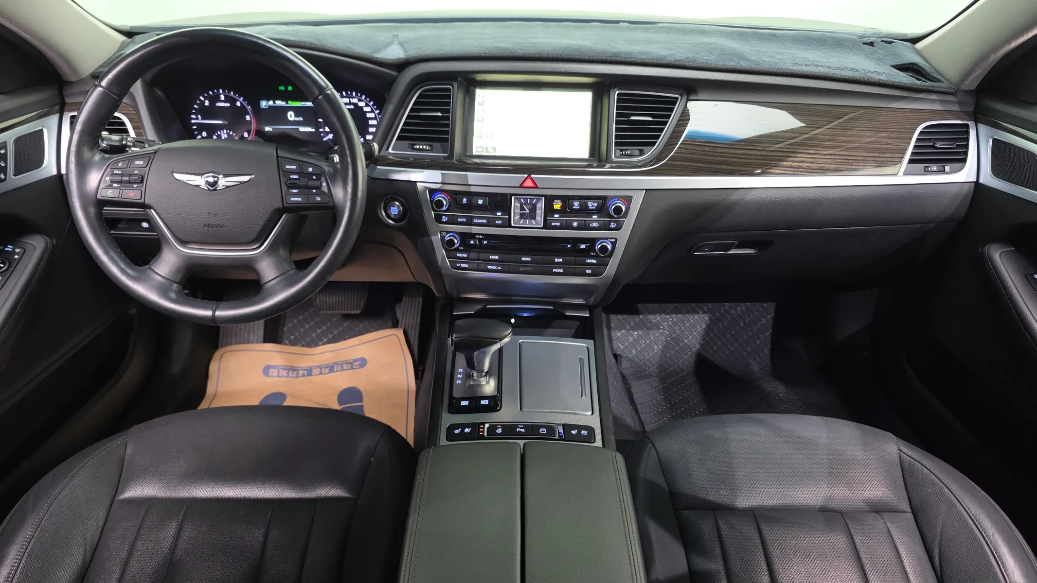 Genesis G80 2.2D AWD 2018 4/5