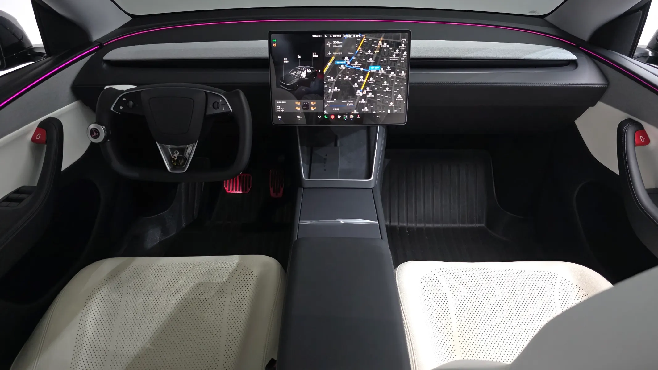 Tesla Y RWD 2025 4/5