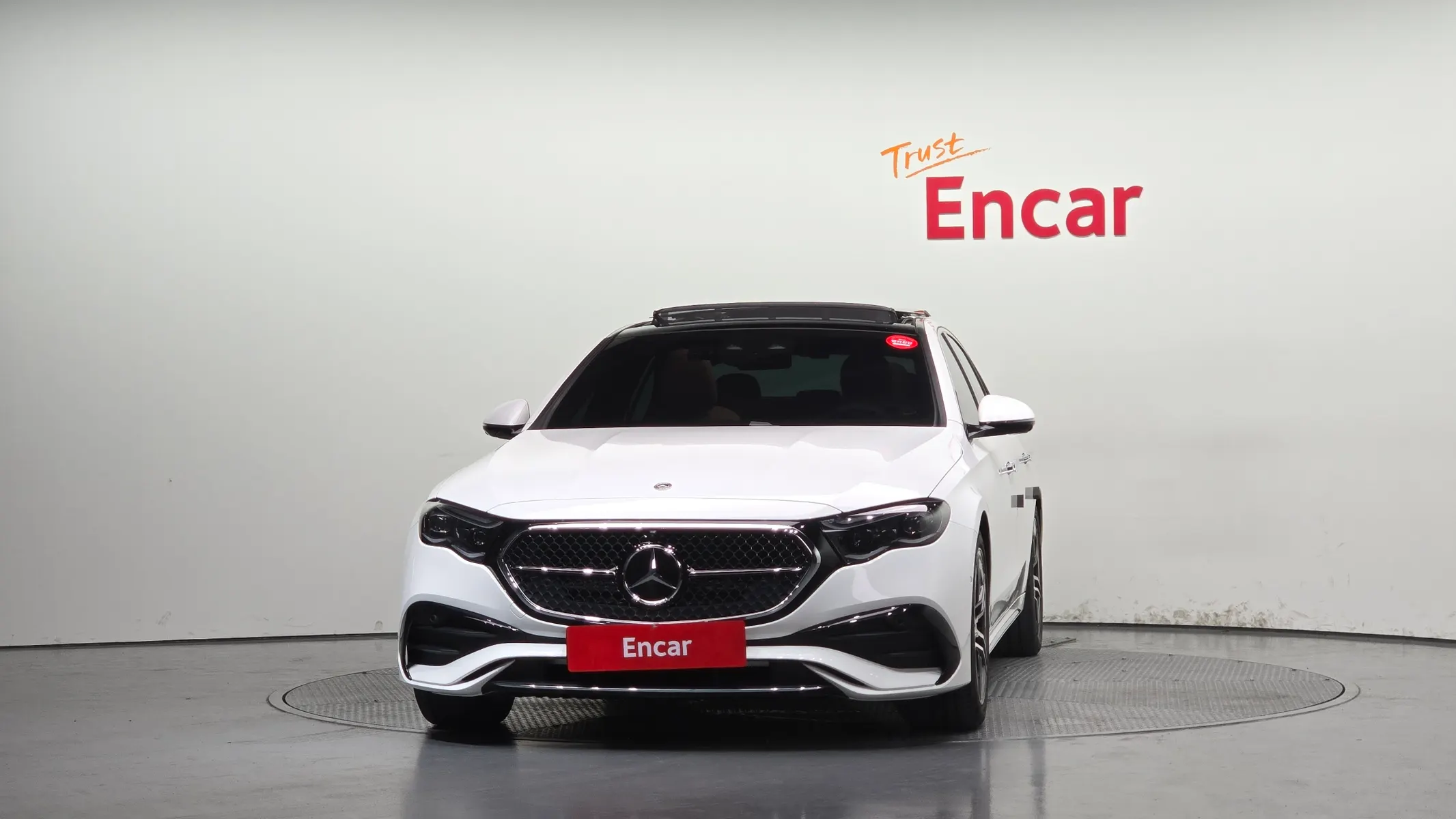 Mercedes-Benz E-Class W214 E300 4MATIC AMG Line 2026 3/21