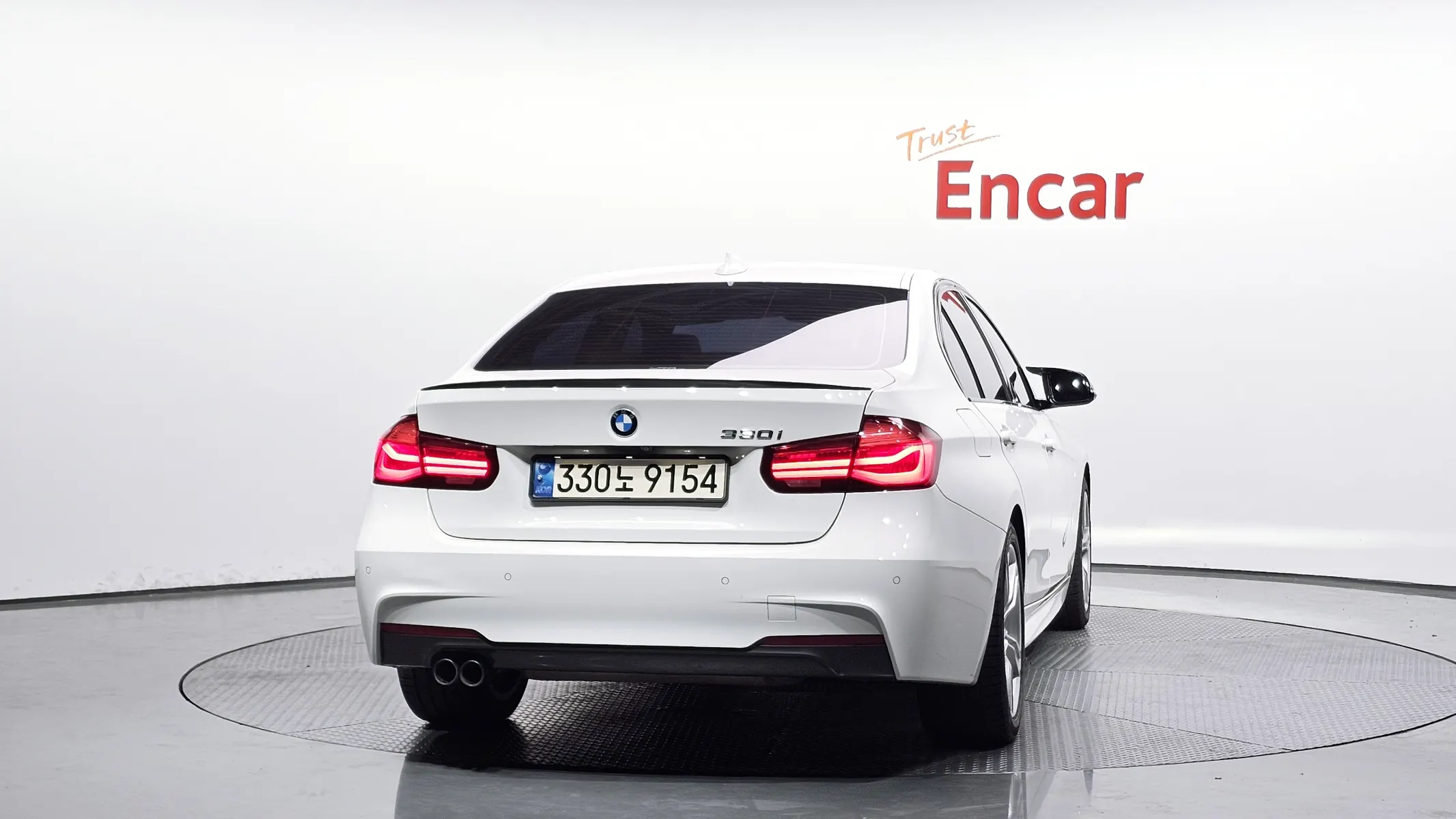 BMW 3 Series (F30) 330i M 2018 3/32