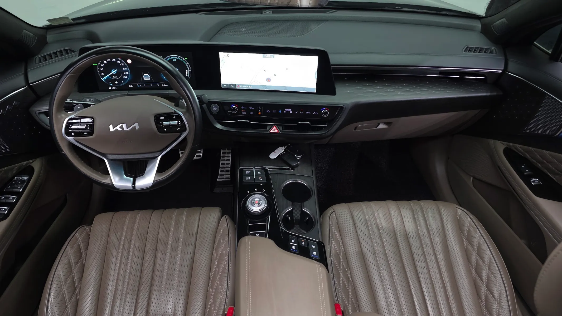 Kia K8 2022 4/5