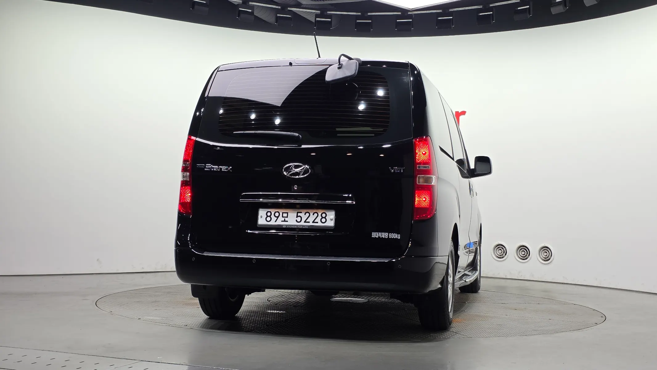 Hyundai Grand Starex 5 2017 3/5