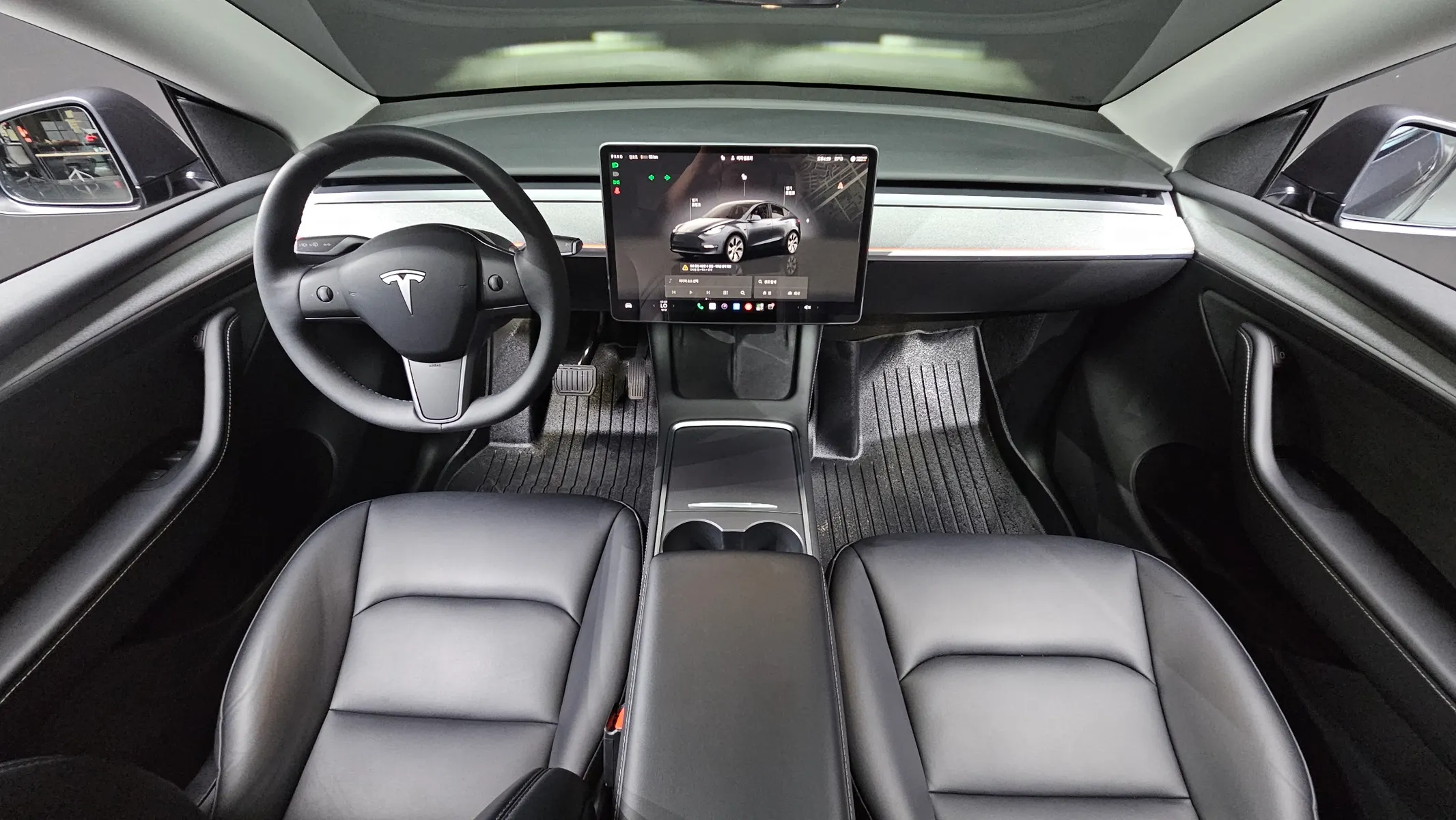 Tesla Y RWD 2024 4/5