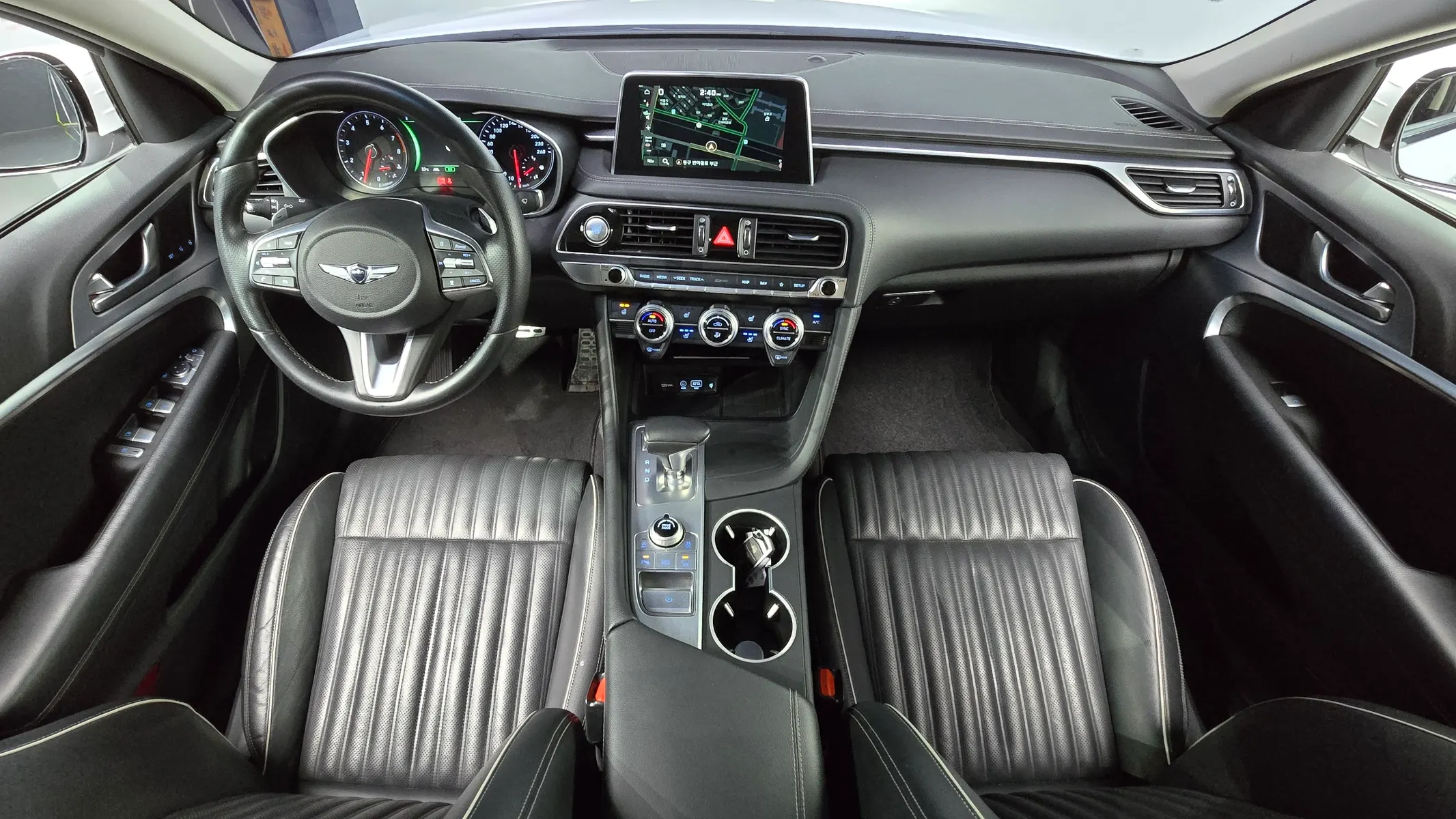Genesis G70 2.0T 2018 4/5