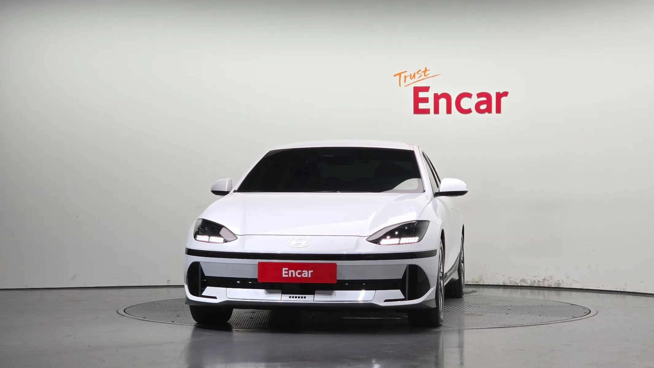 Hyundai Ioniq 6 AWD 2024 2/5