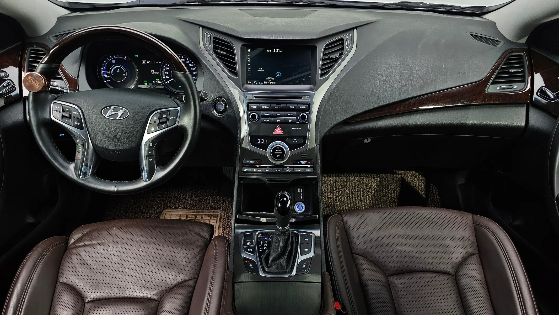 Hyundai HG 2016 4/5