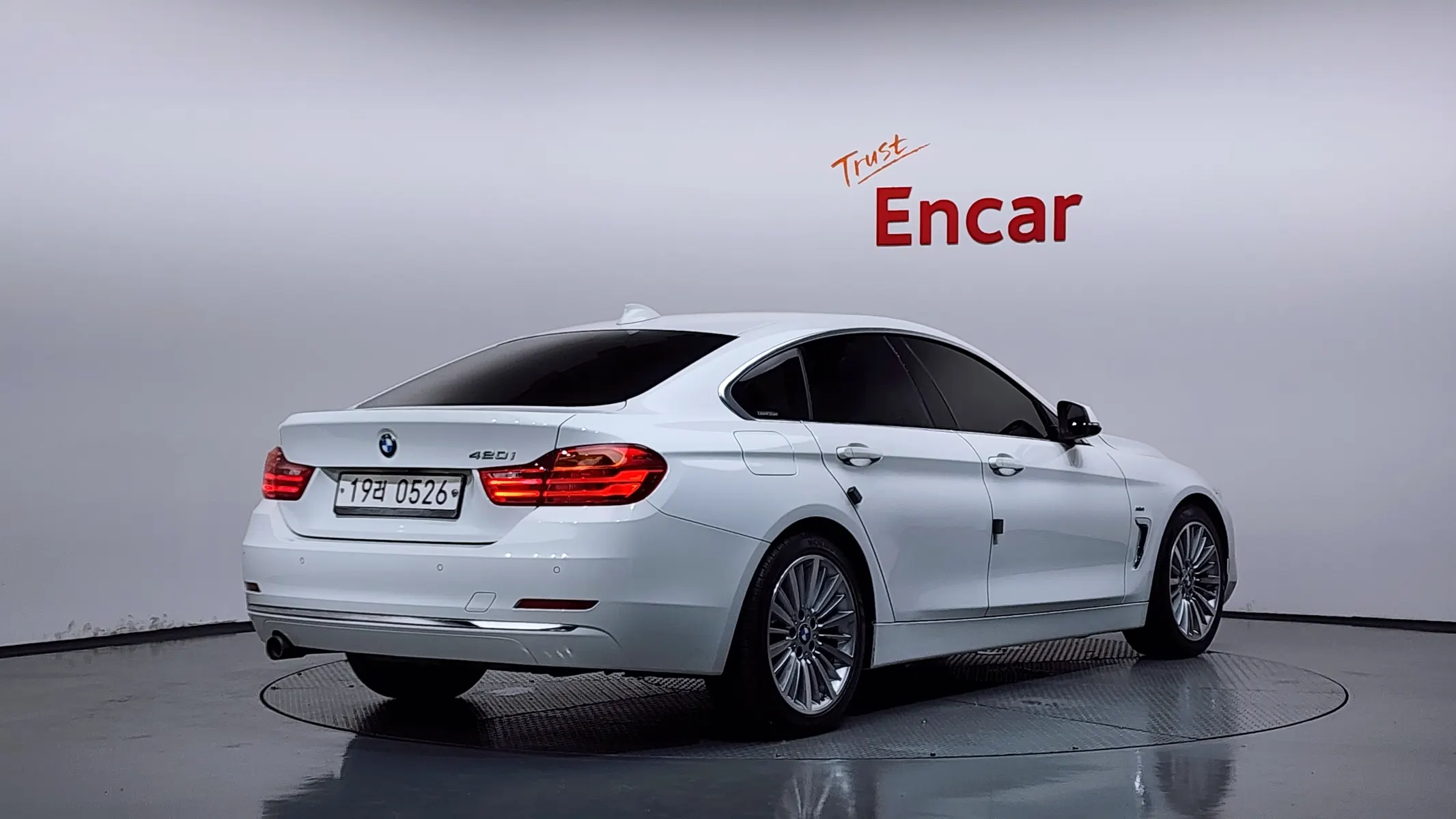 BMW 4 Series (F32) 420i 2016 2/20
