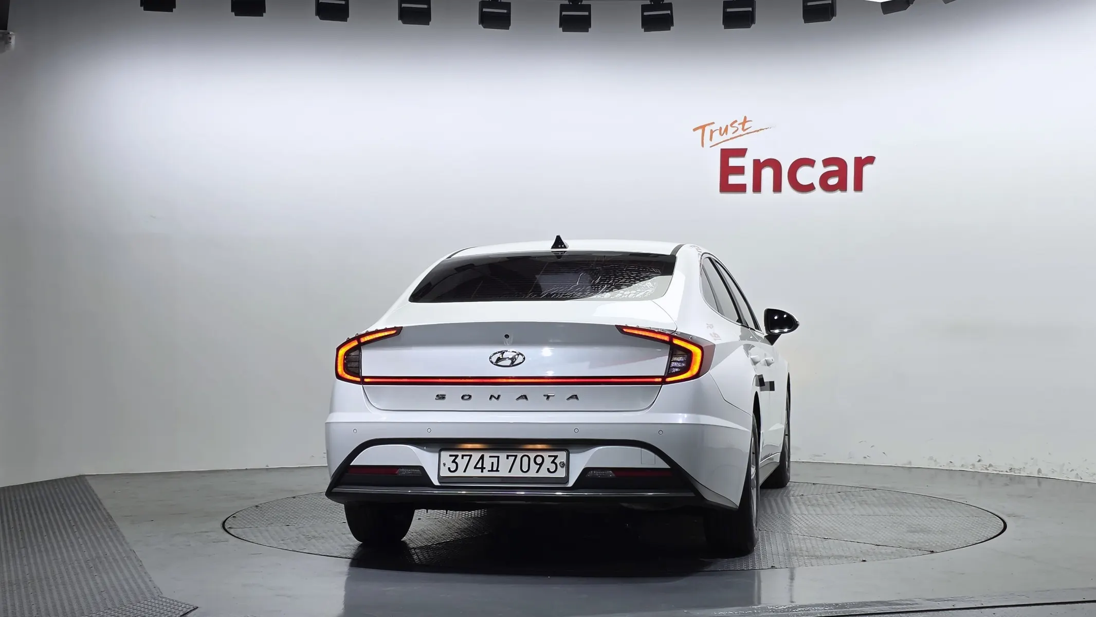 Hyundai (DN8) 2.0 LPG() 2019 3/5