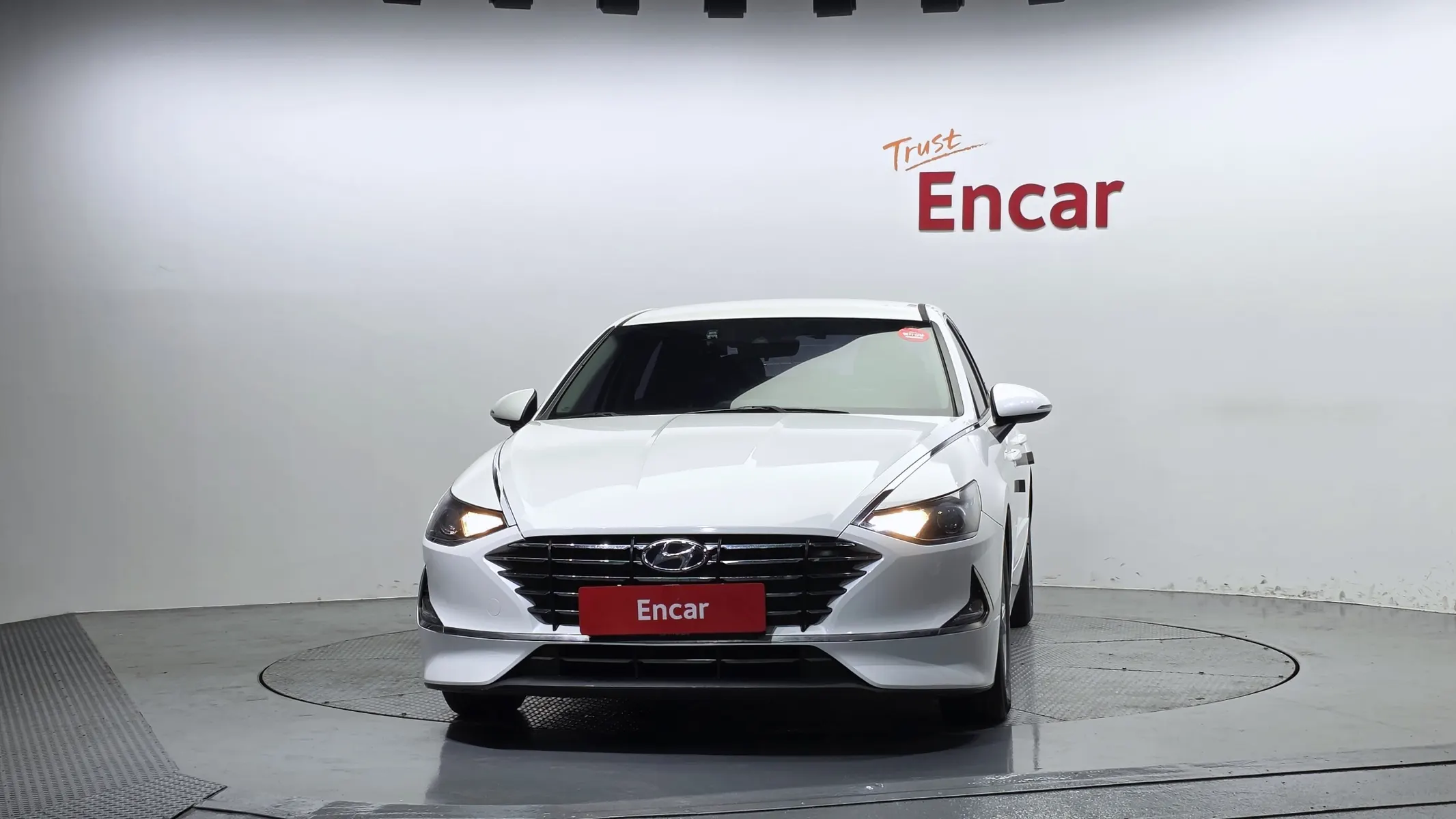 Hyundai (DN8) 2.0 LPG() 2019 2/5