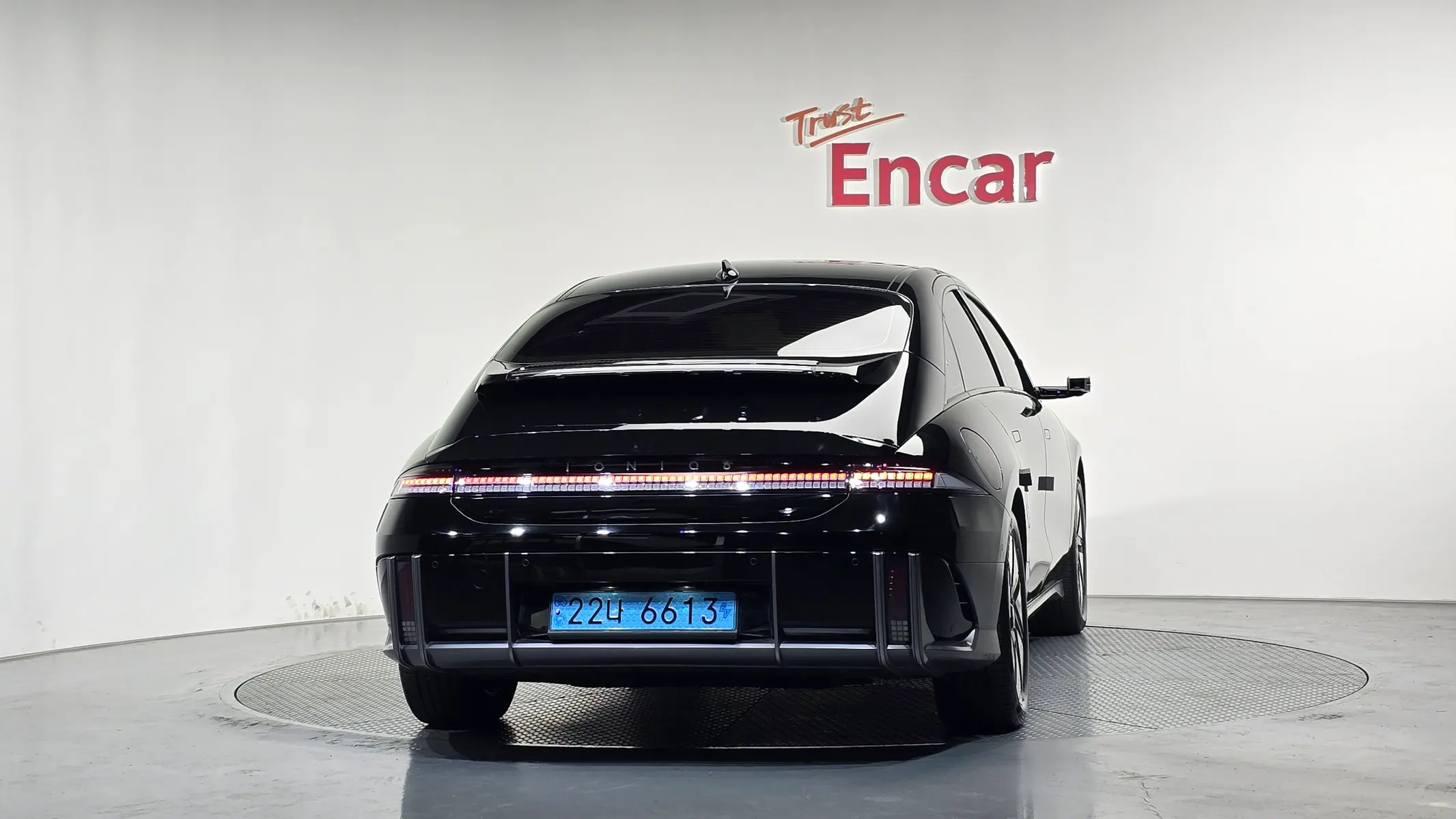 Hyundai Ioniq 6 2024 3/5