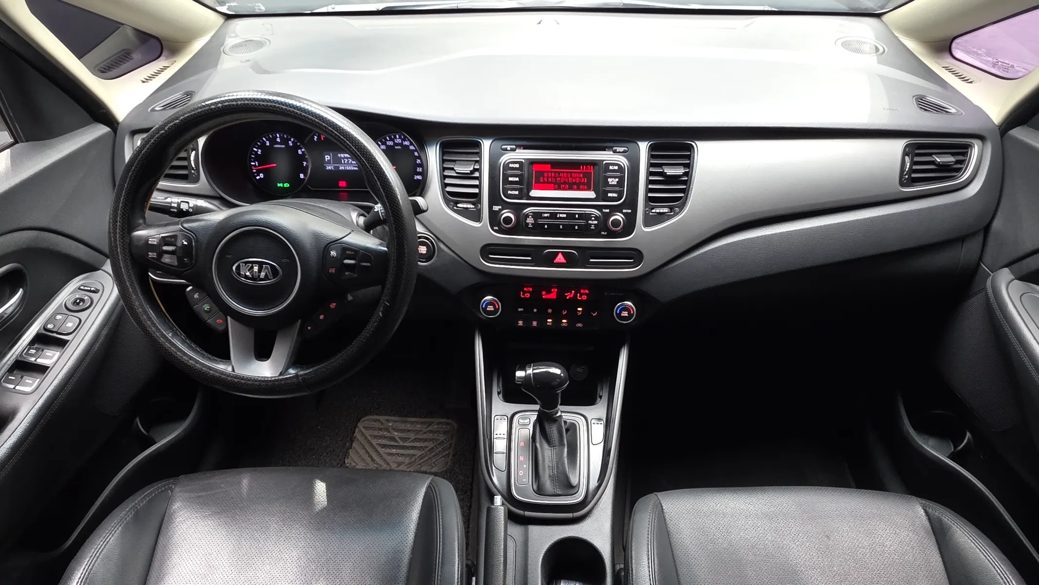 Kia 카렌스 2.0 LPi 2014 4/5