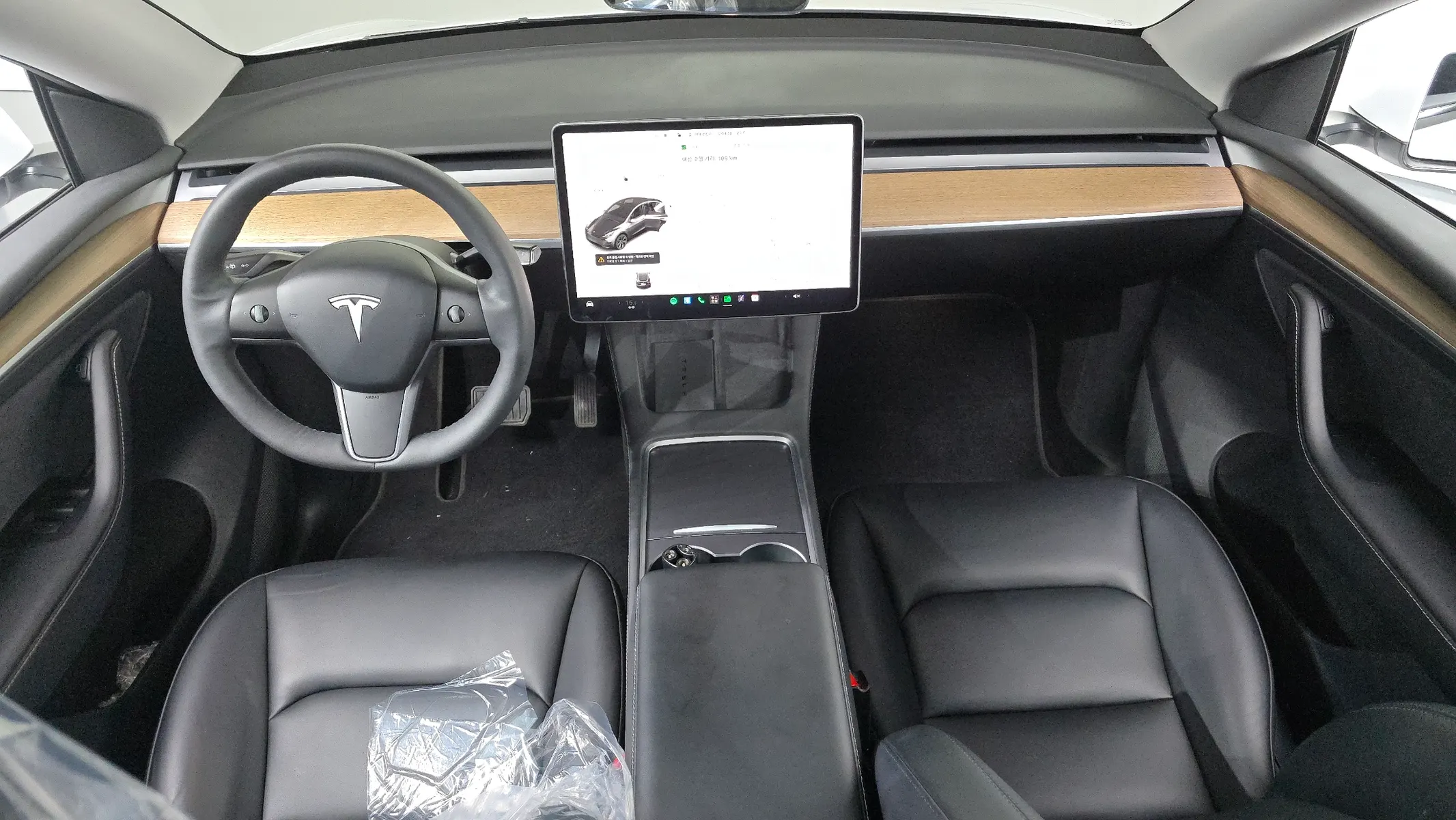 Tesla Y RWD 2023 4/5