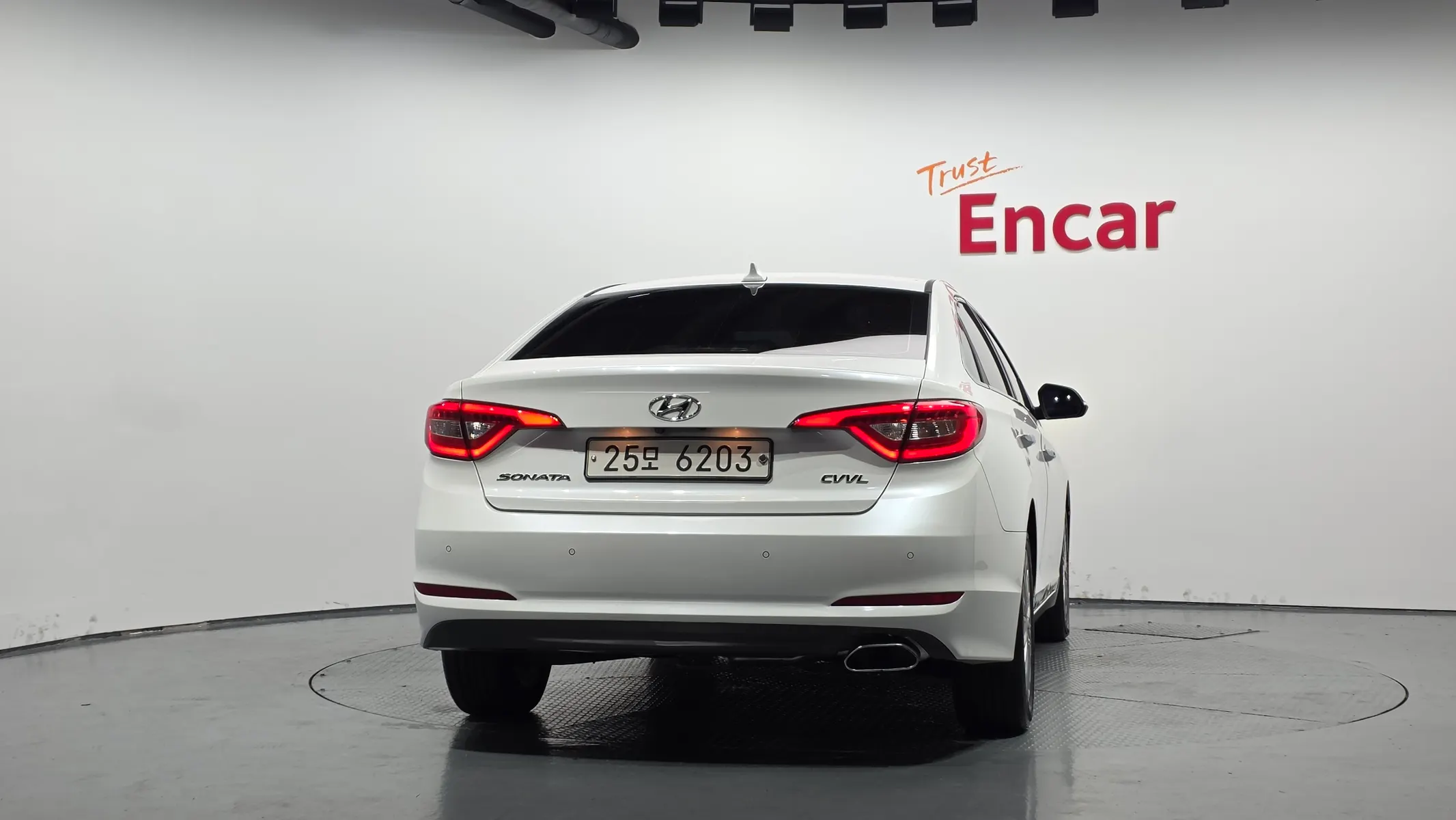 Hyundai LF 2.0 2016 3/5