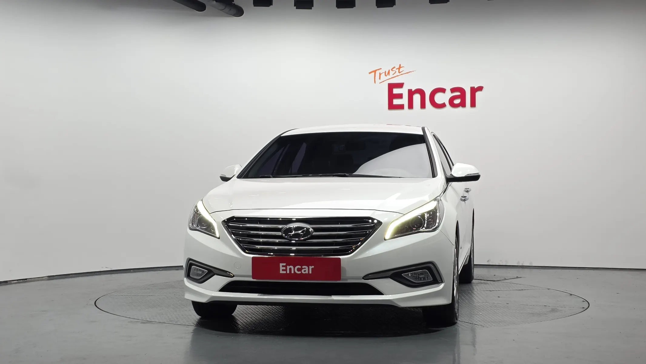 Hyundai LF 2.0 2016 2/5