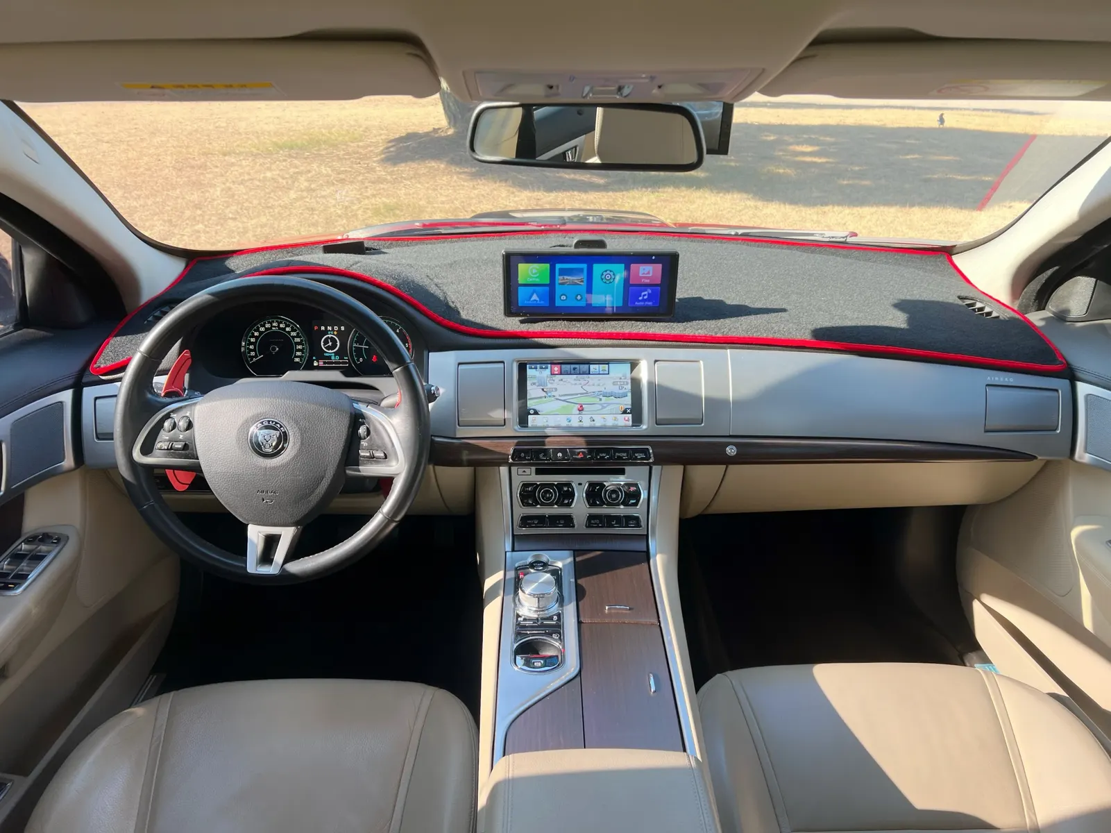 Jaguar New XF 2.2D 2014 4/5