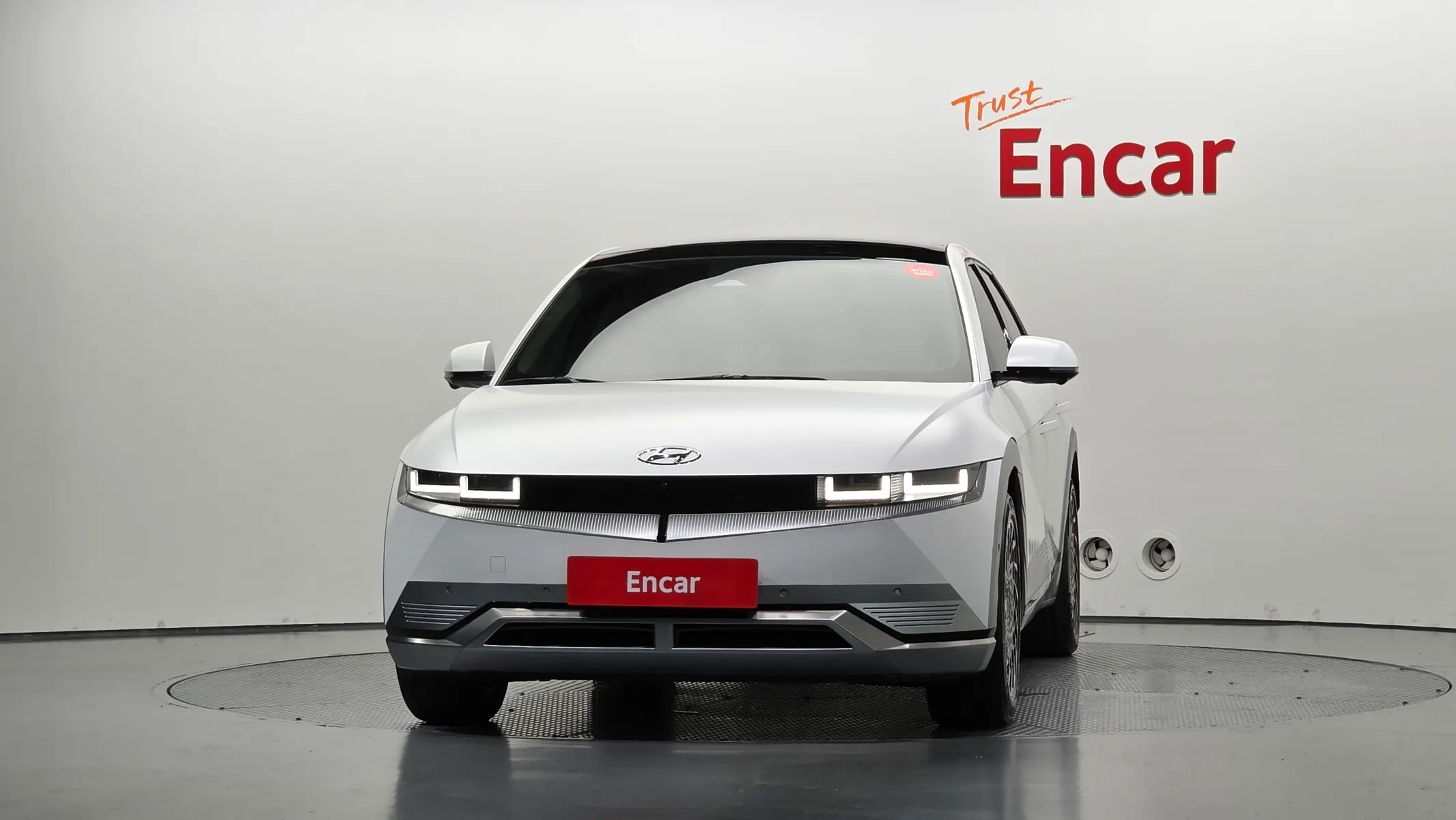 Hyundai Ioniq 5 AWD 2023 2/5