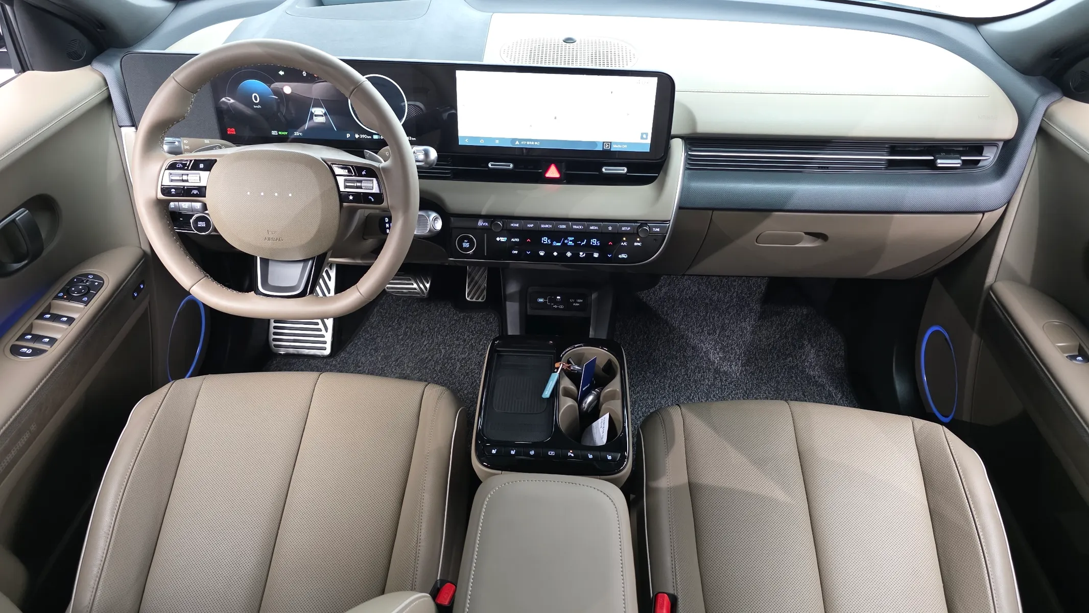 Hyundai 5 AWD 2026 4/5