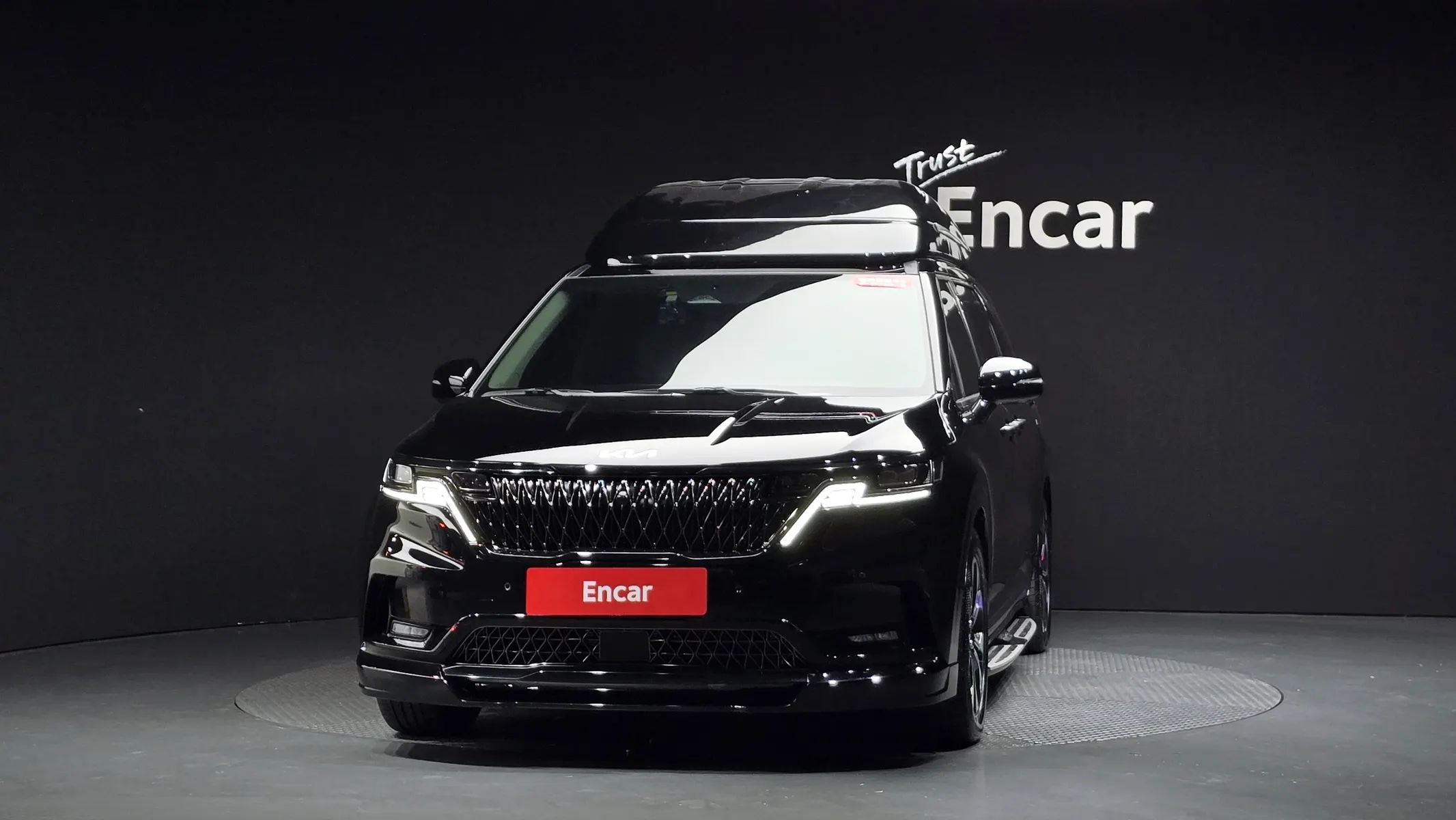 Kia Carnival 9 2021 2/5