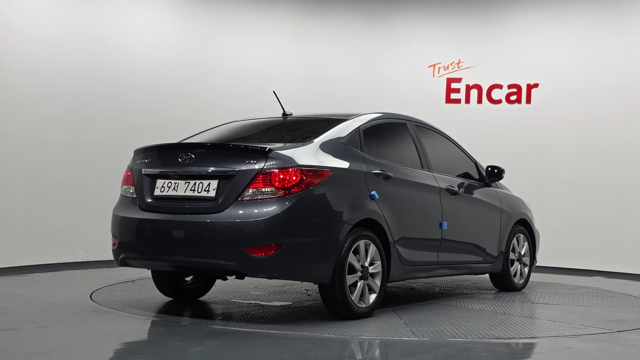 Hyundai () 1.6 VGT 2012 2/31