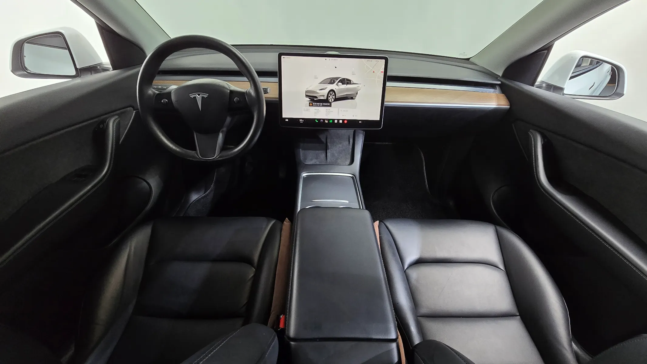Tesla Y AWD 2022 4/5