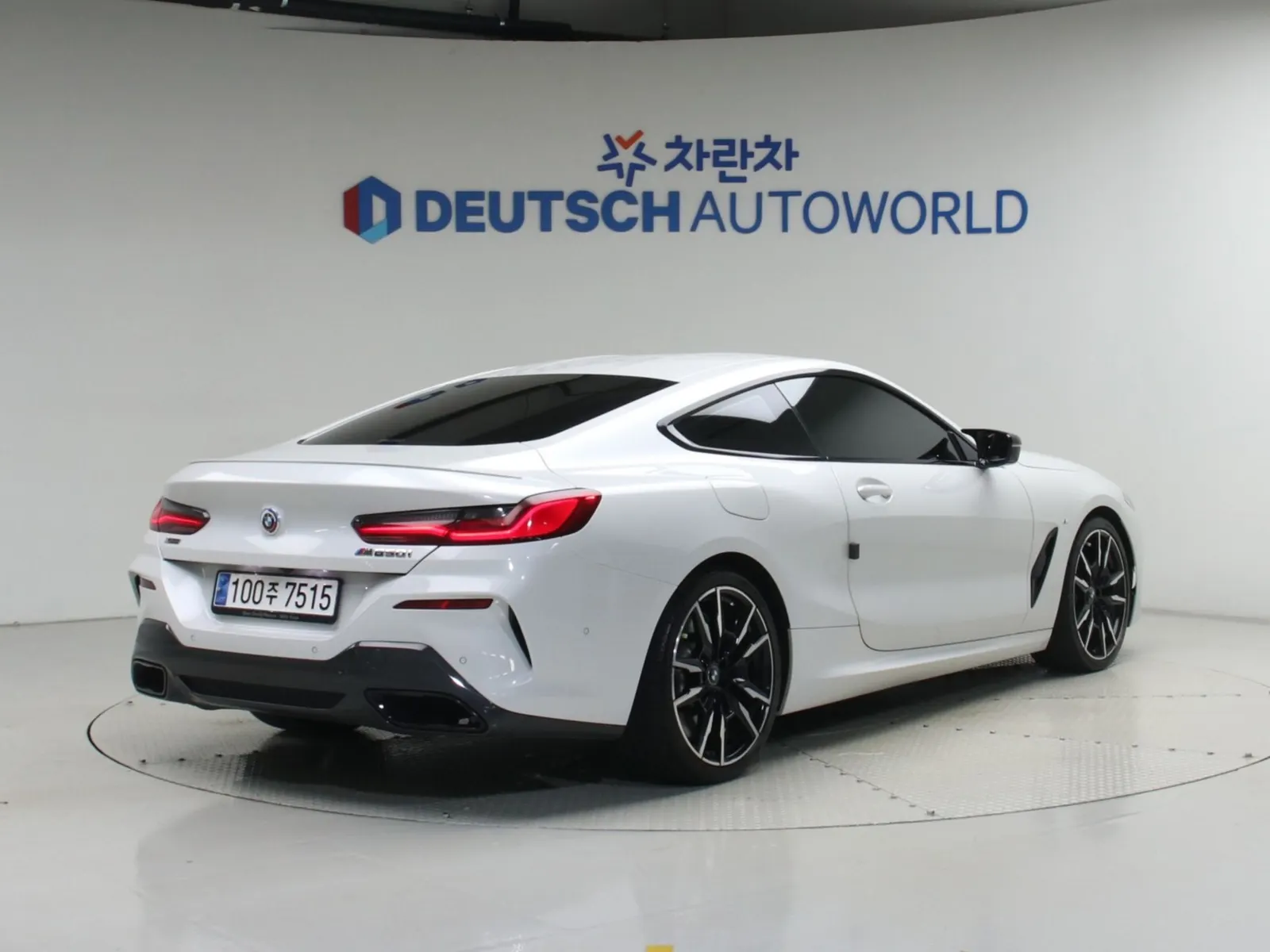 BMW 8 Series (G15) M850i xDrive 2022 3/16