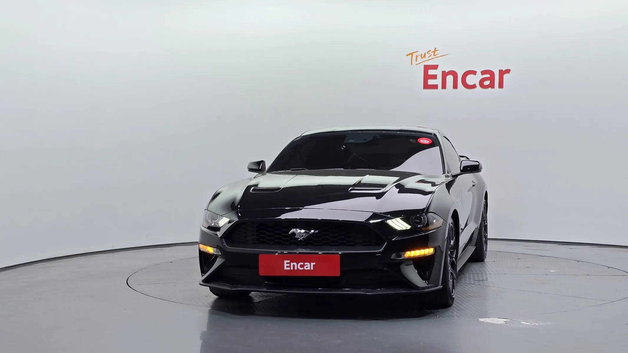Ford 머스탱 2018 2/5