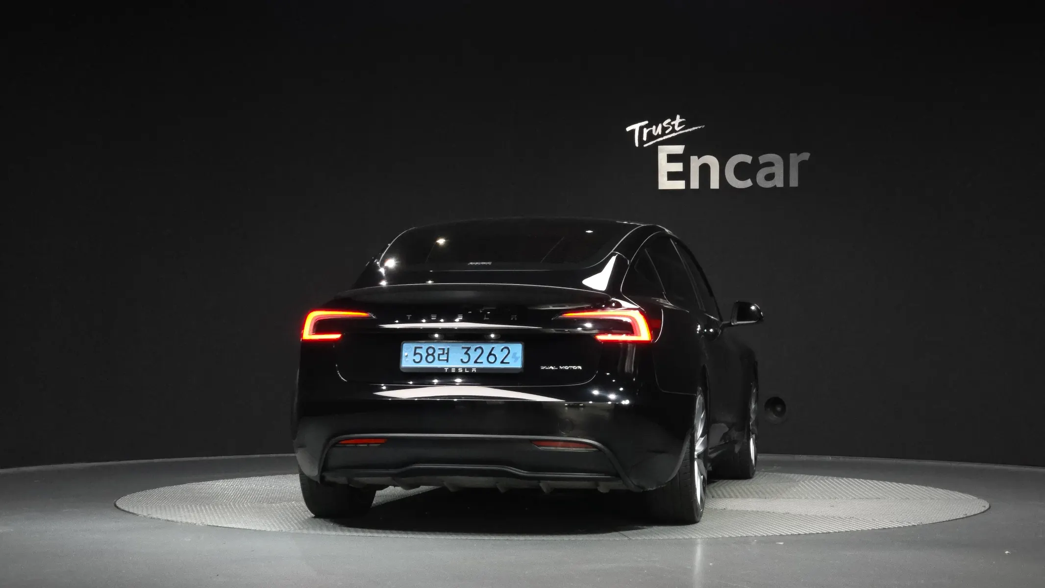 Tesla 3 AWD 2024 3/5