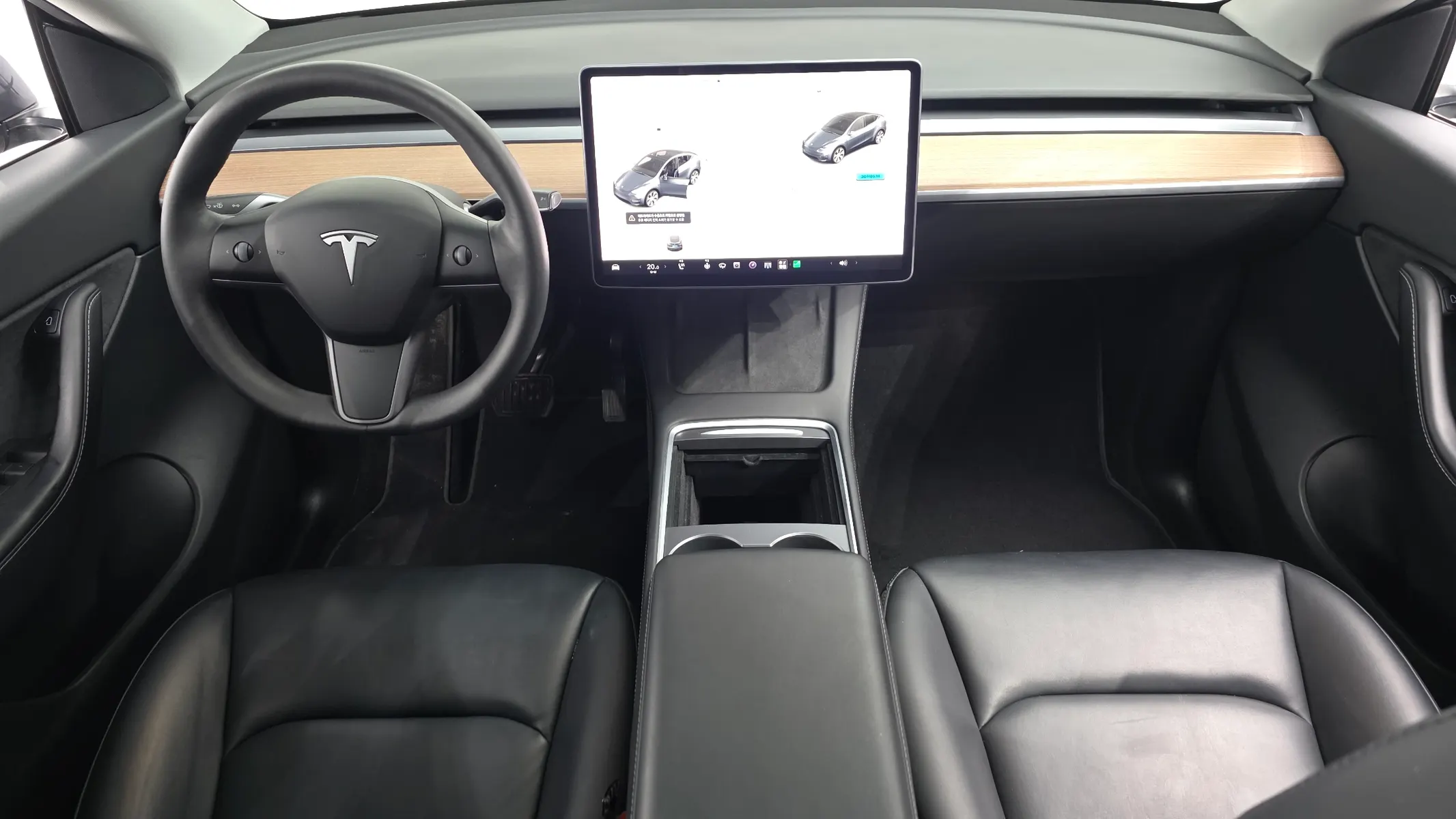 Tesla Y RWD 2021 4/5