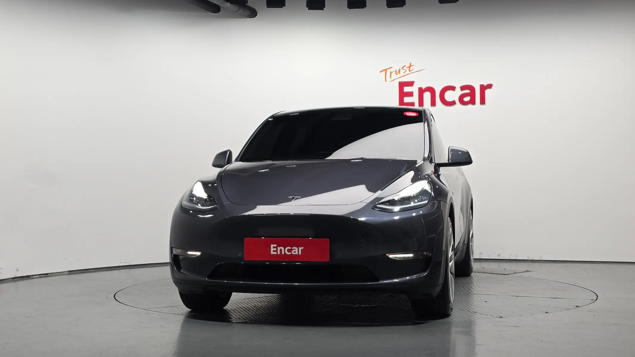 Tesla Y RWD 2021 2/5