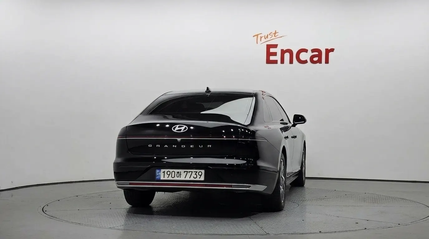 Hyundai (GN7) 2023 3/5