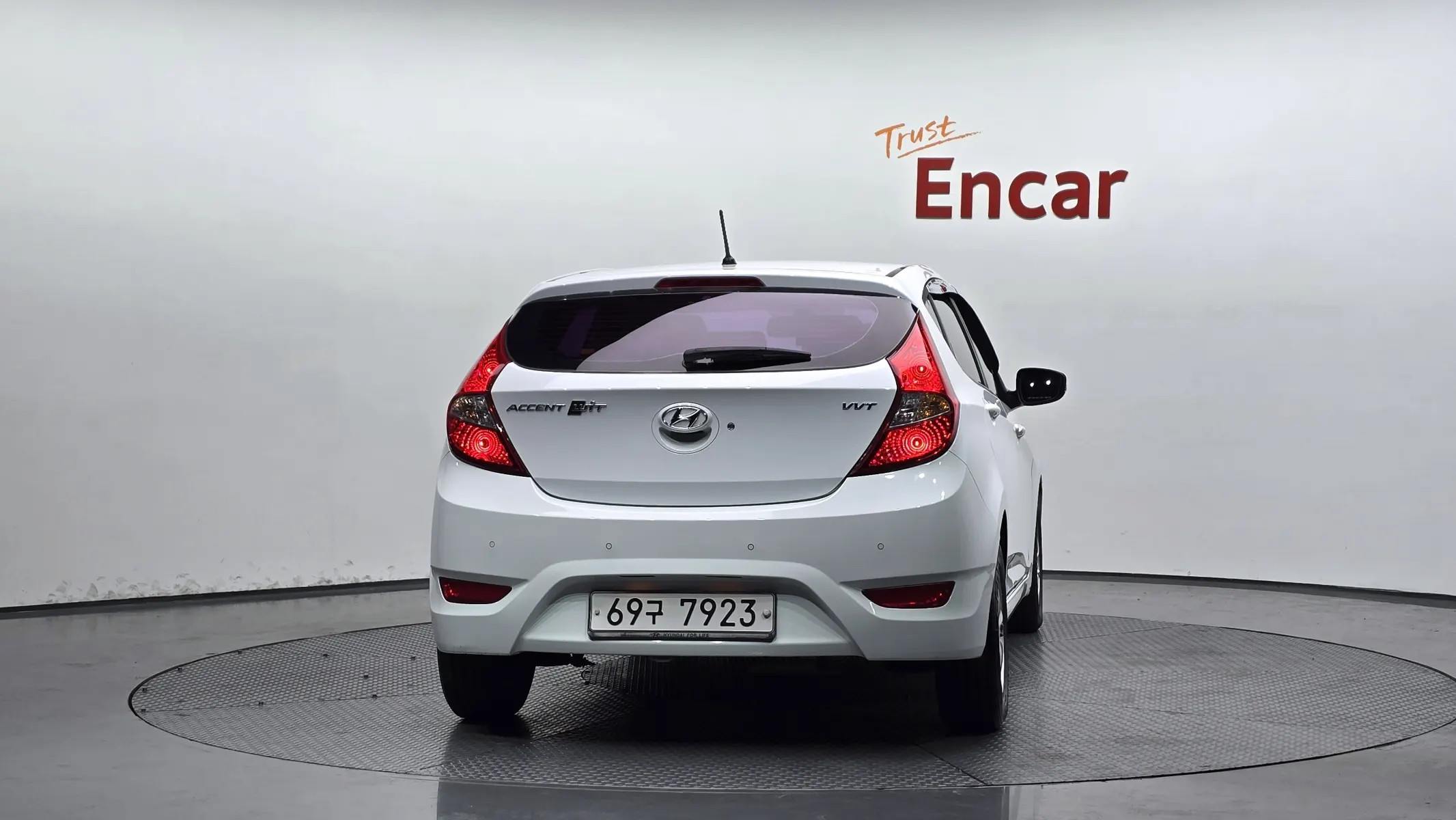 Hyundai () 1.4 VVT 2012 3/5