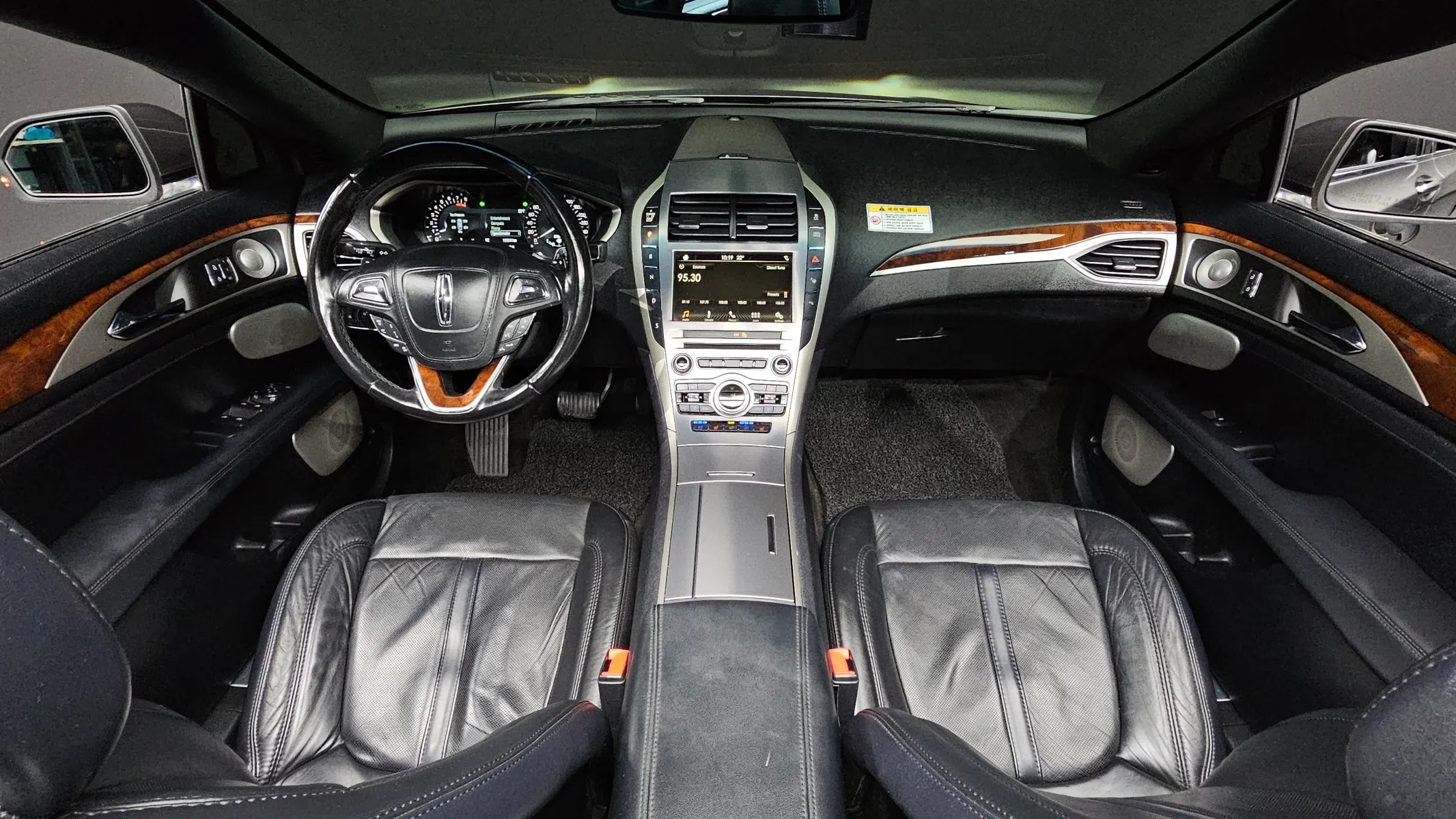 Lincoln MKZ 2.0 2017 4/5