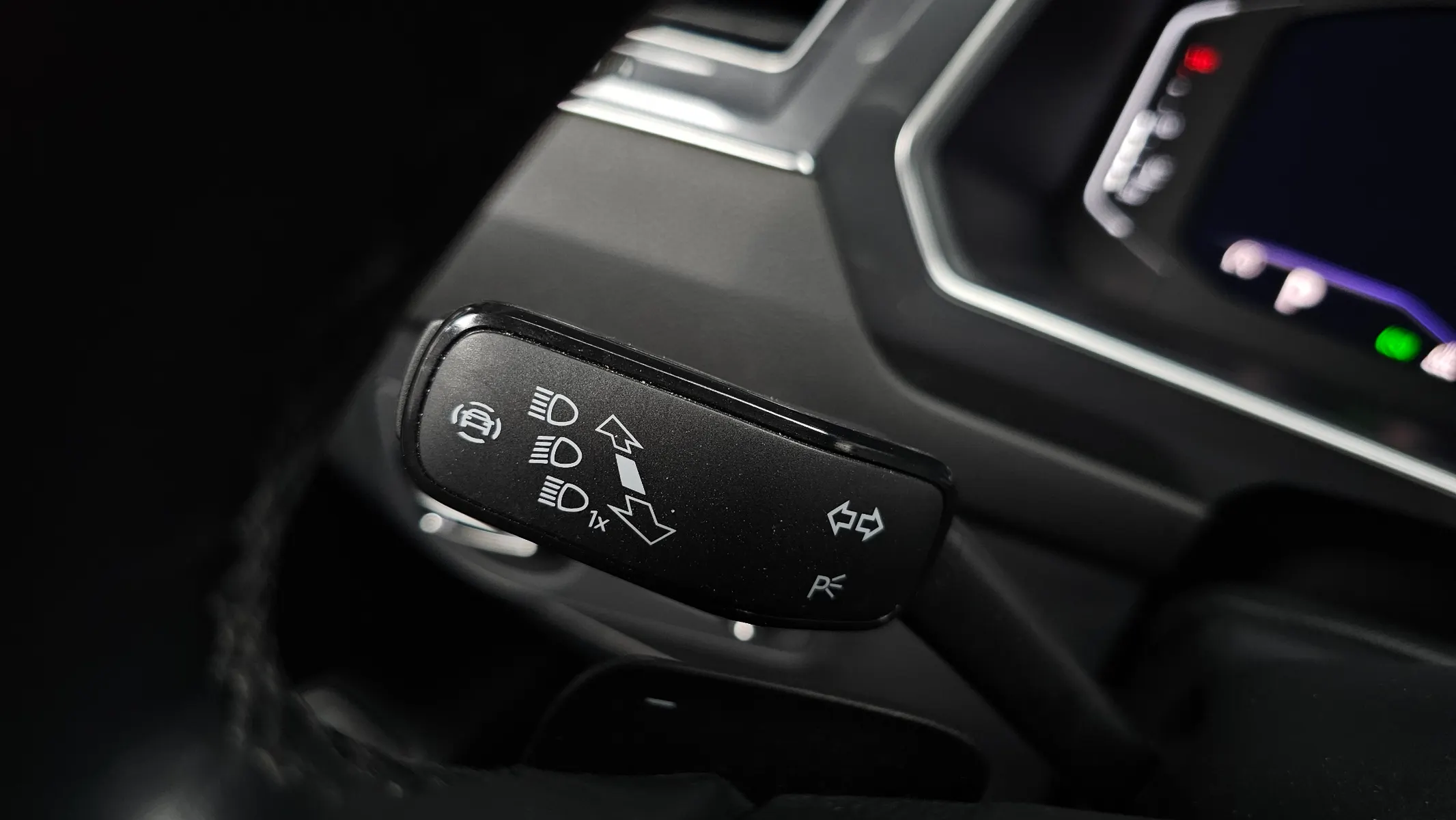 Volkswagen 티구안 올스페이스 2.0 TSI 2023 42/43