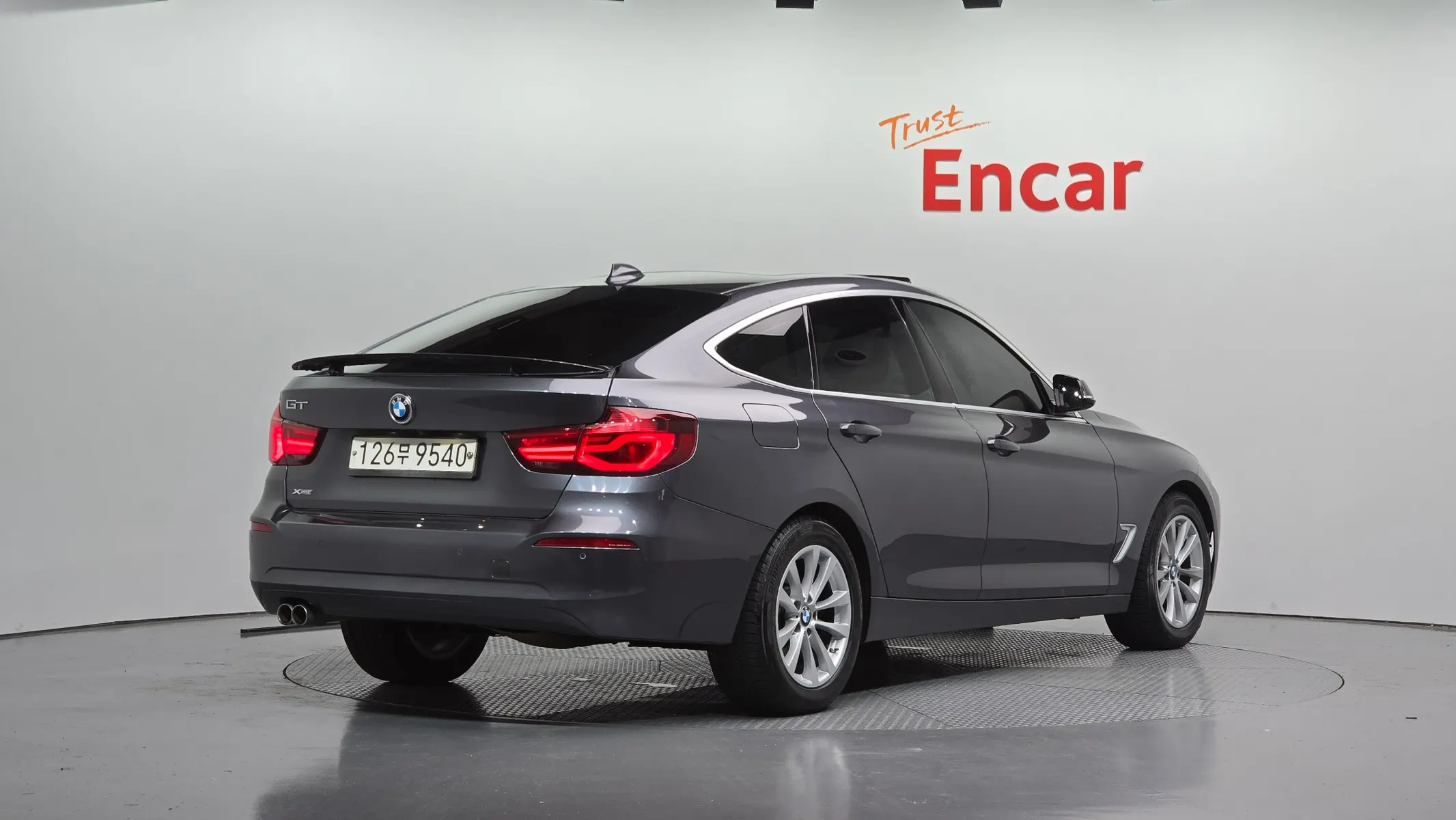 BMW 3 Series GT (F34) GT 320d xDrive 2020 2/21