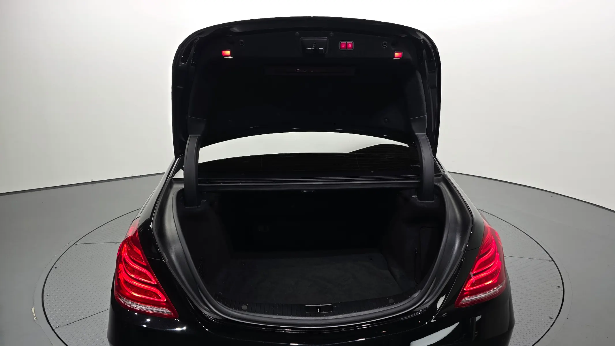 Mercedes-Benz S-Class W222 S350 2015 31/32