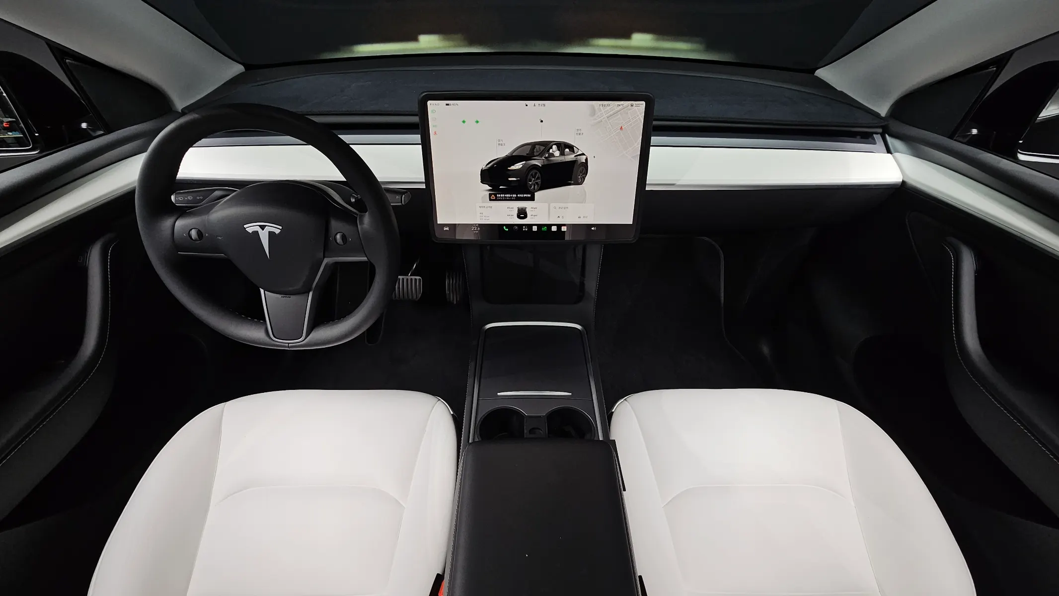 Tesla Y RWD 2023 4/5
