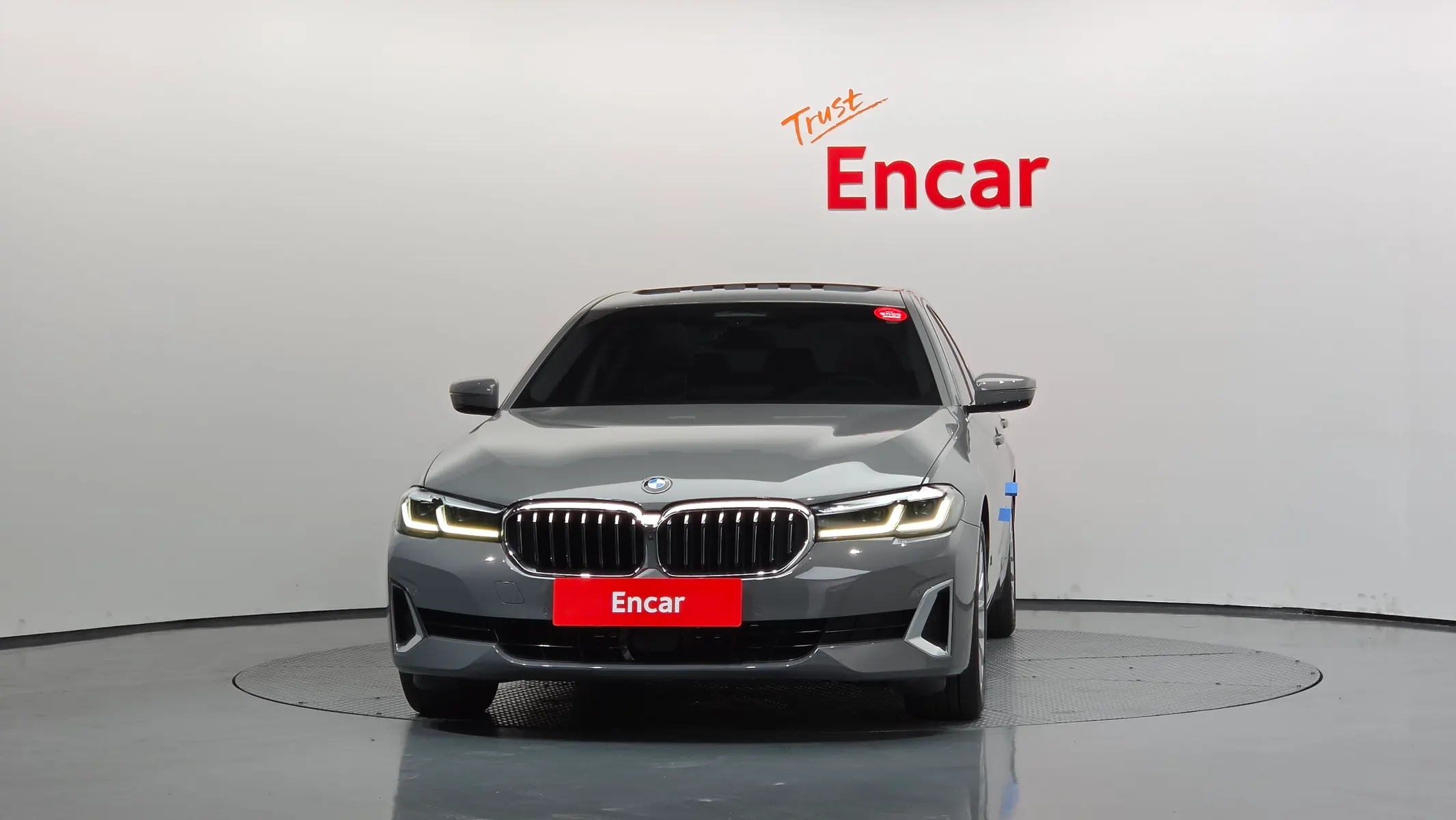 BMW 5 Series (G30) 520i 2021 3/41